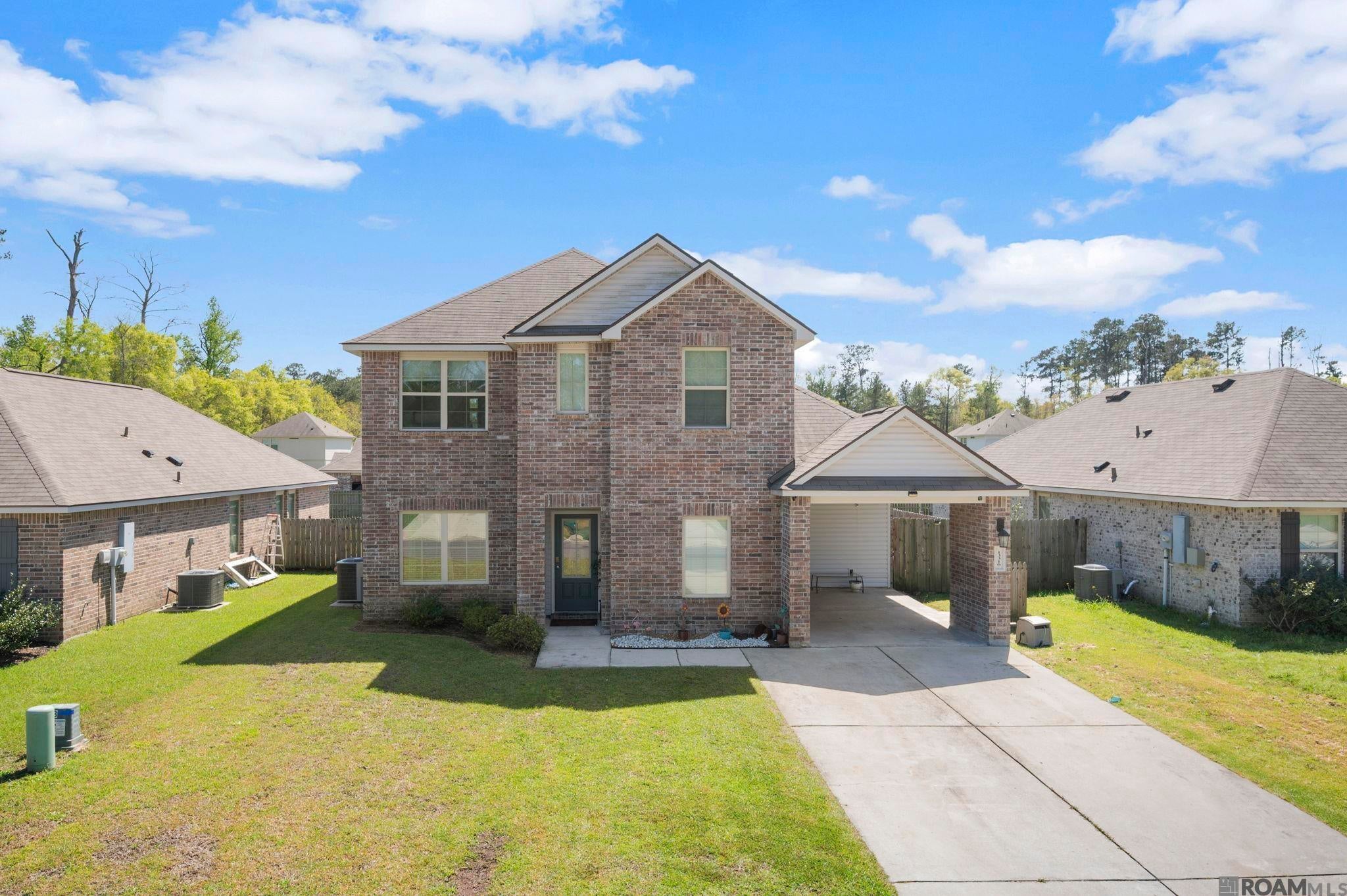 13316 Isabella Blvd — photo