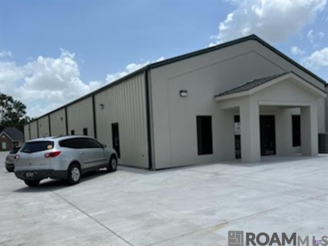 1031 E La Hwy 30 — photo