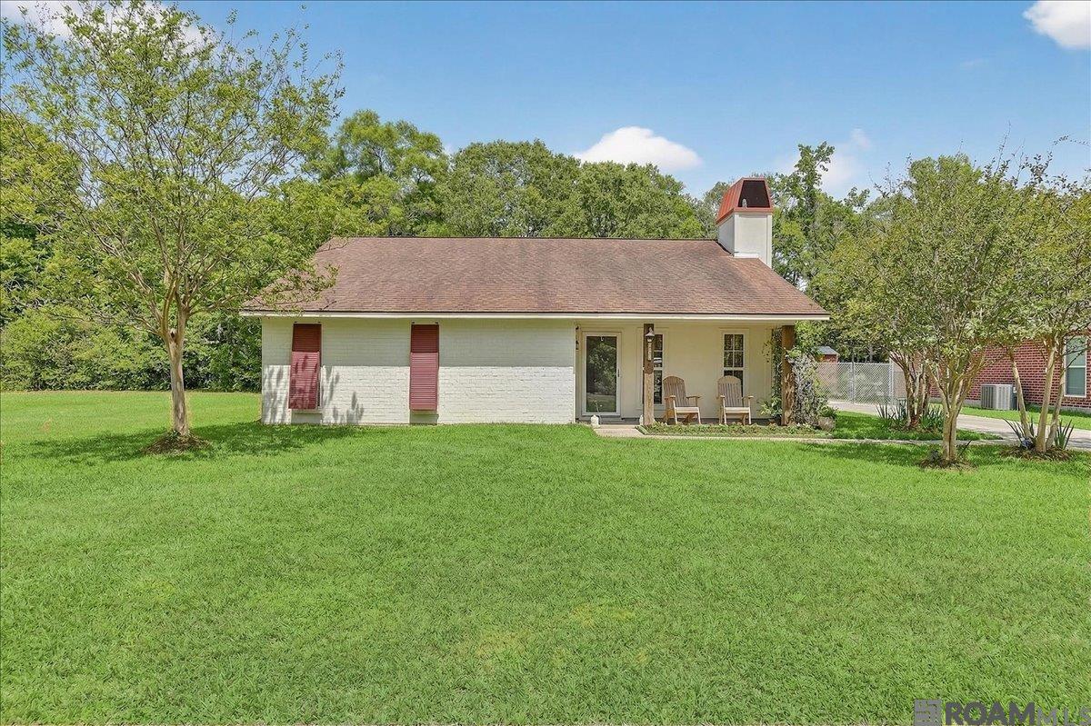 7743 Misty Oaks Ave — photo