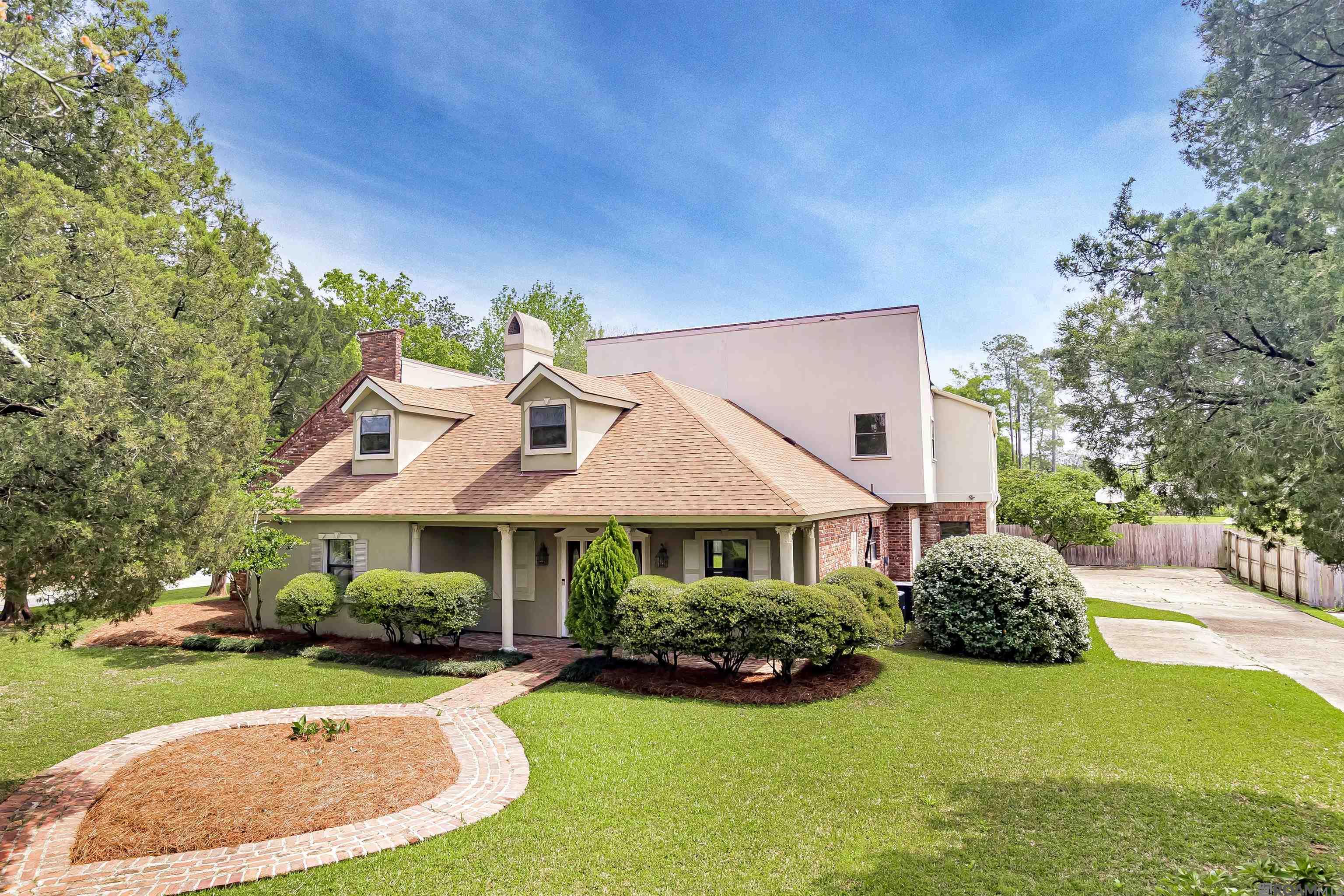 880 Rue Crozat, Baton Rouge, LA 70810 — photo 2