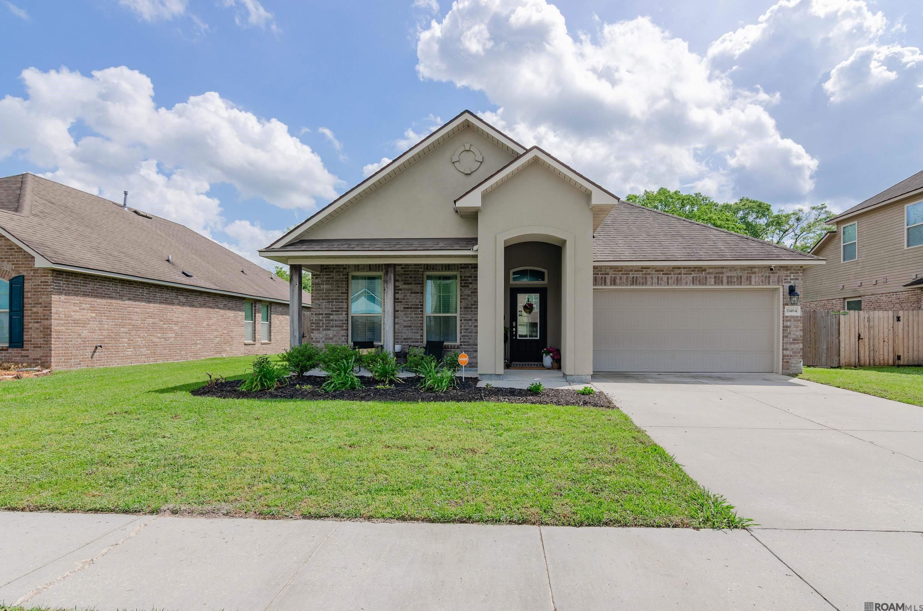 11464 Legacy Oaks Ln — photo