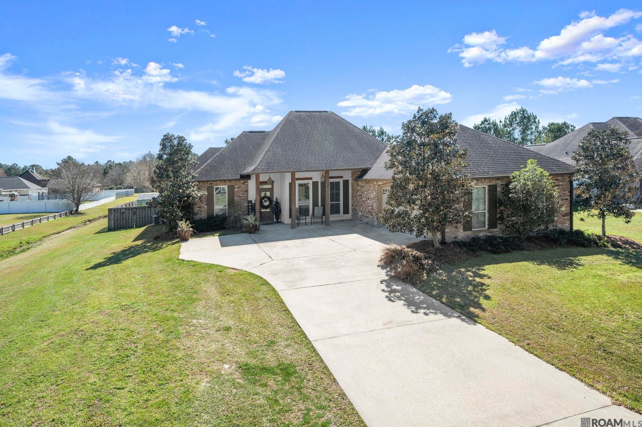 12480 Three Lakes Dr — photo