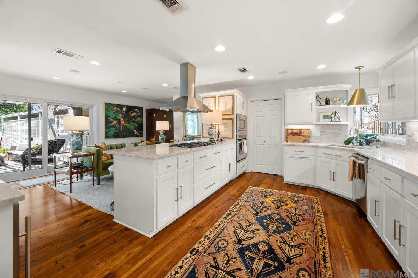 3236 Murphy Dr — photo