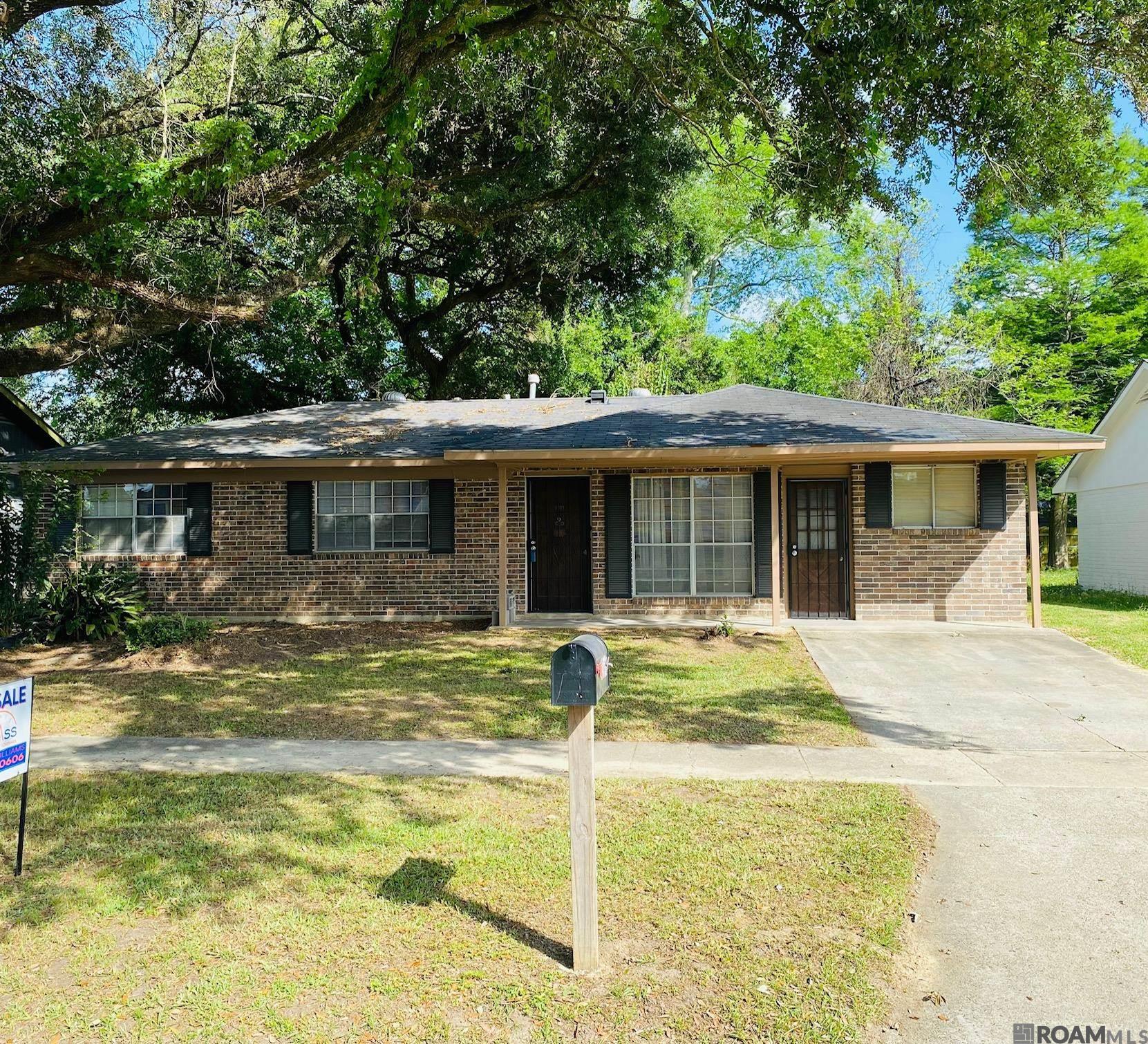 1646 Theron Dr — photo