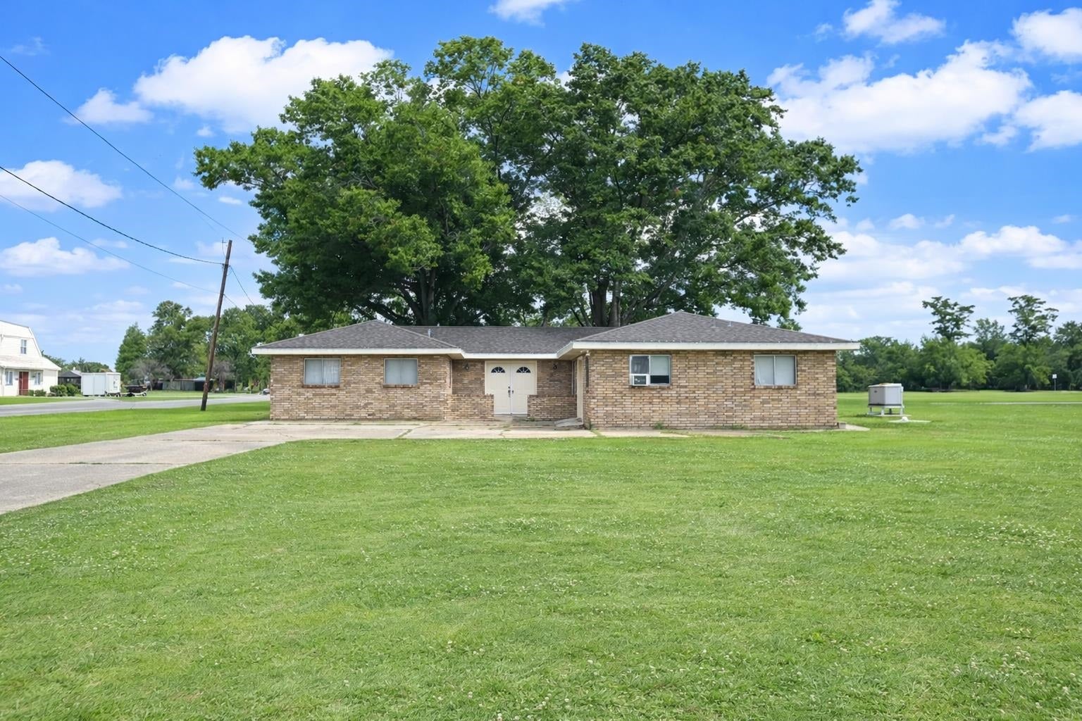 766 Bayou Blue Rd — photo