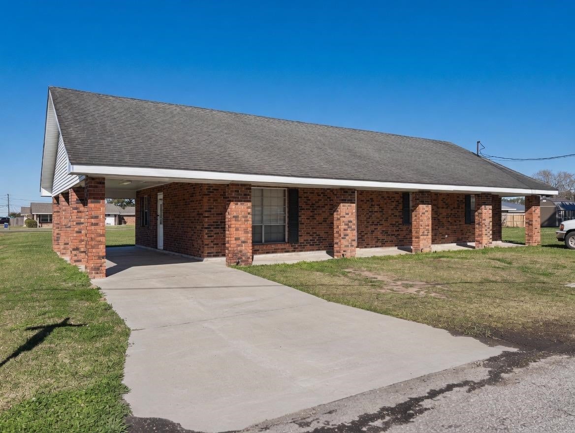1140 East Camellia Drive — photo