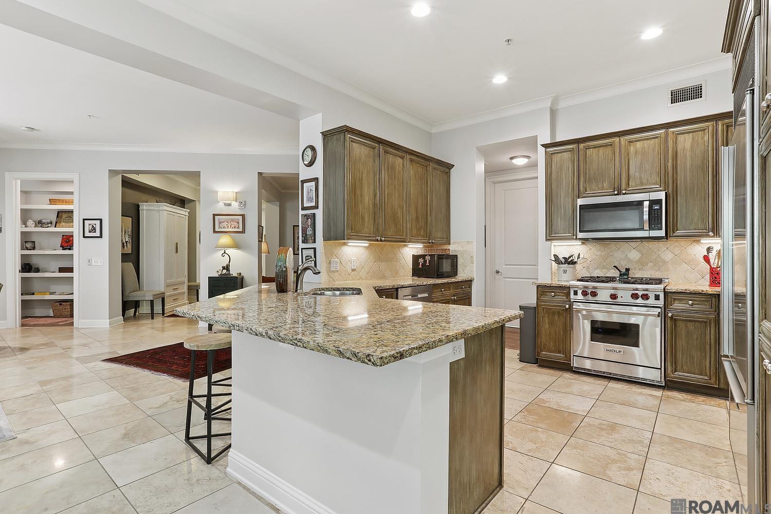 990 Stanford Ave #222 — photo