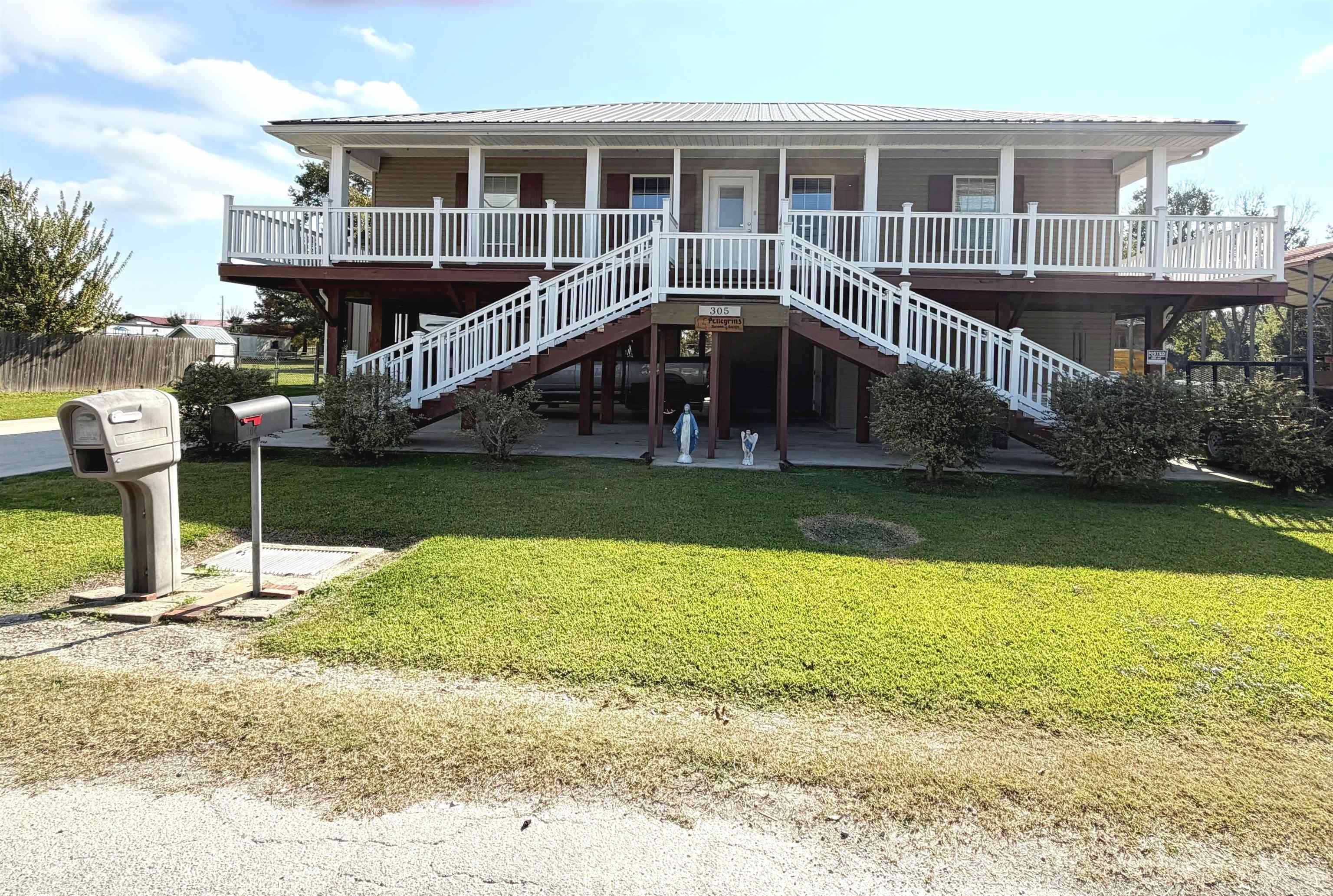 305 Rj Drive — photo