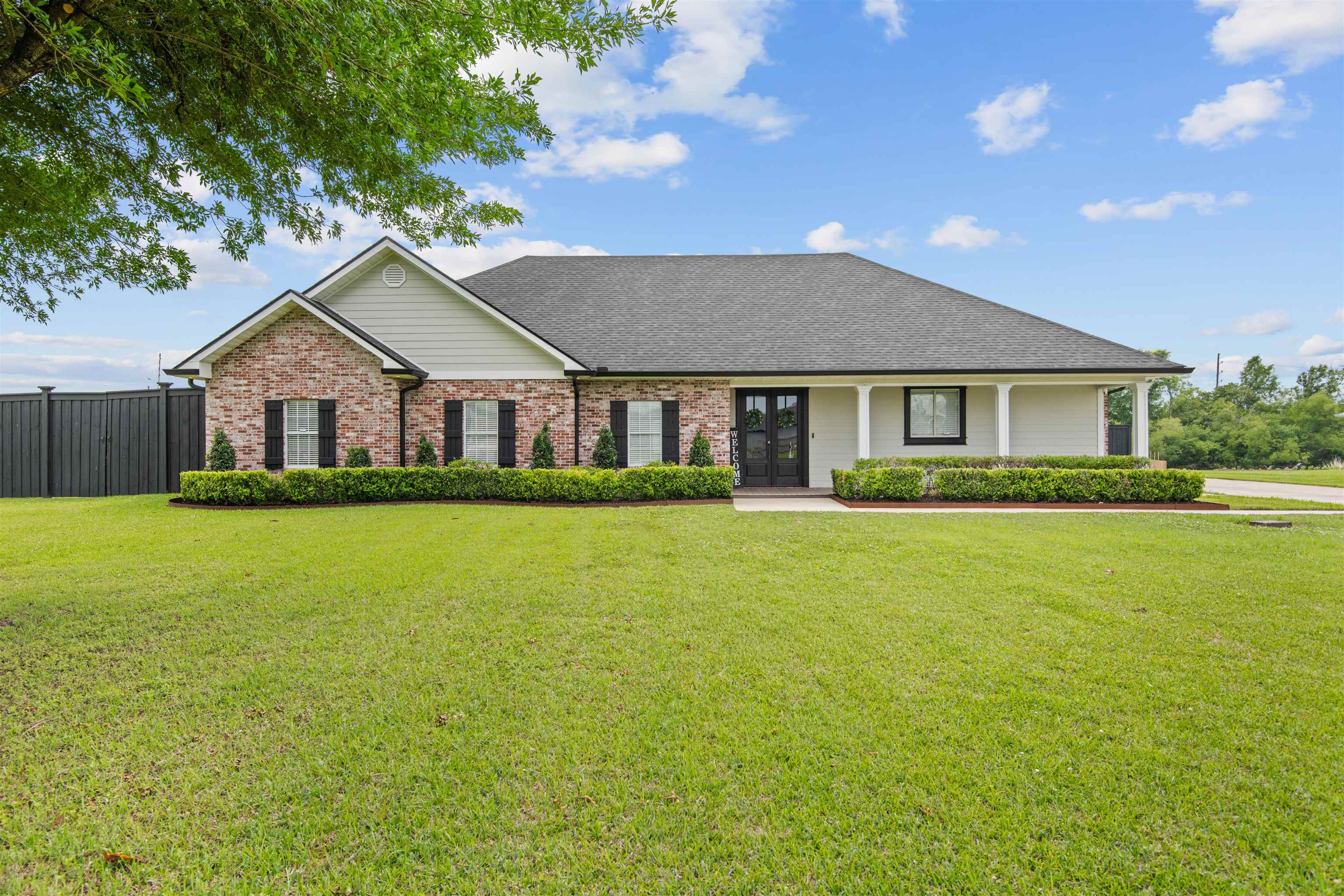 4143 Bayou Estates Drive — photo