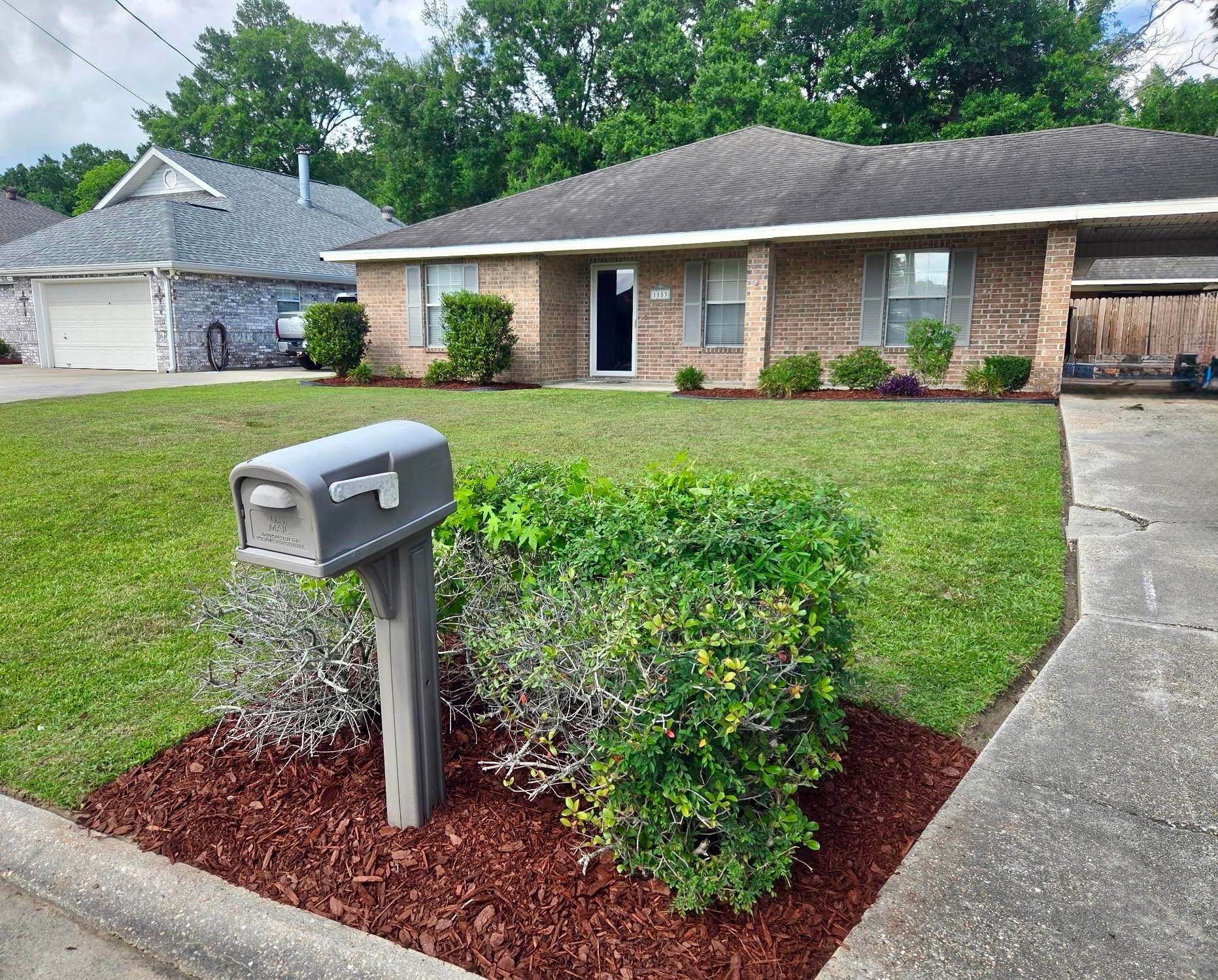 1153 Teche Rd — photo