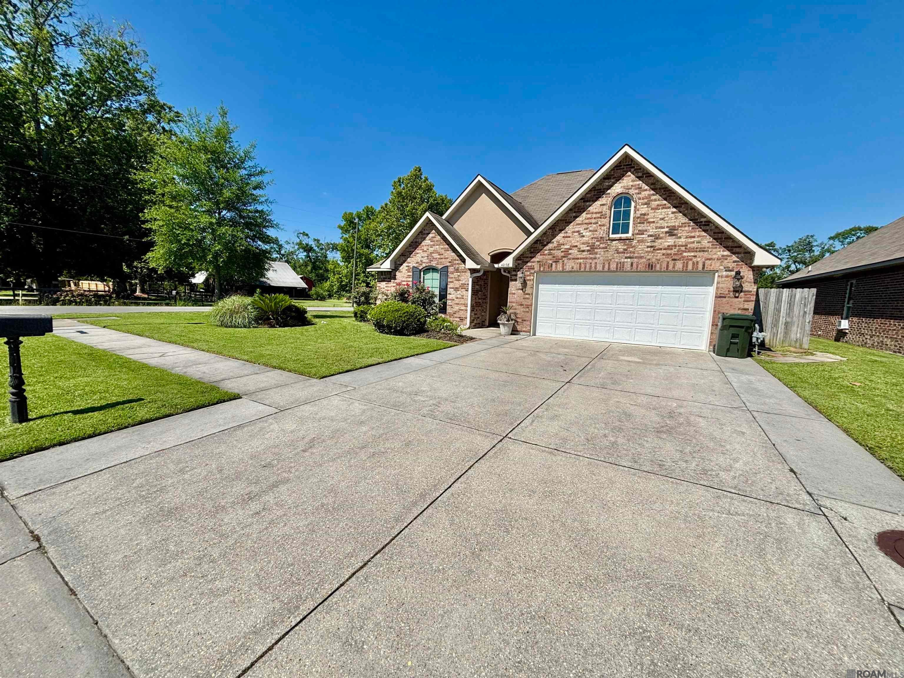 42198 Marblestone Ave — photo