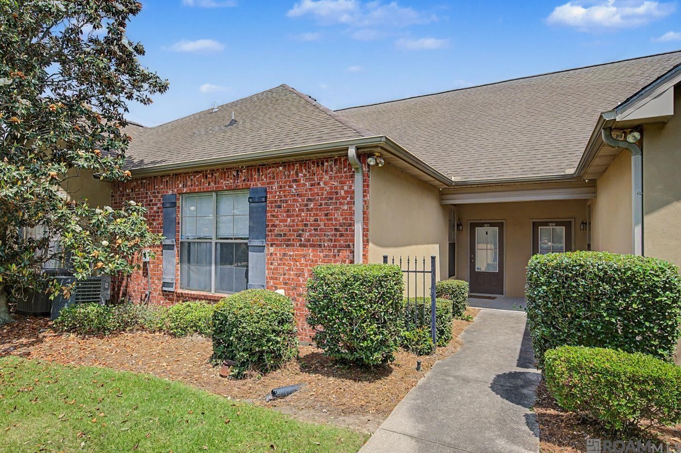 809 Summer Breeze Dr #303 — photo
