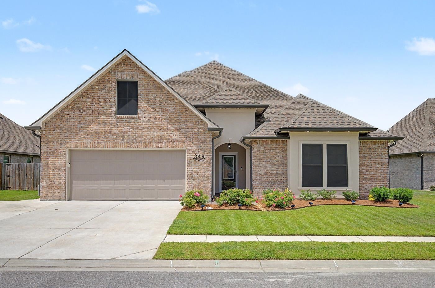 349 Taylor James Way — photo