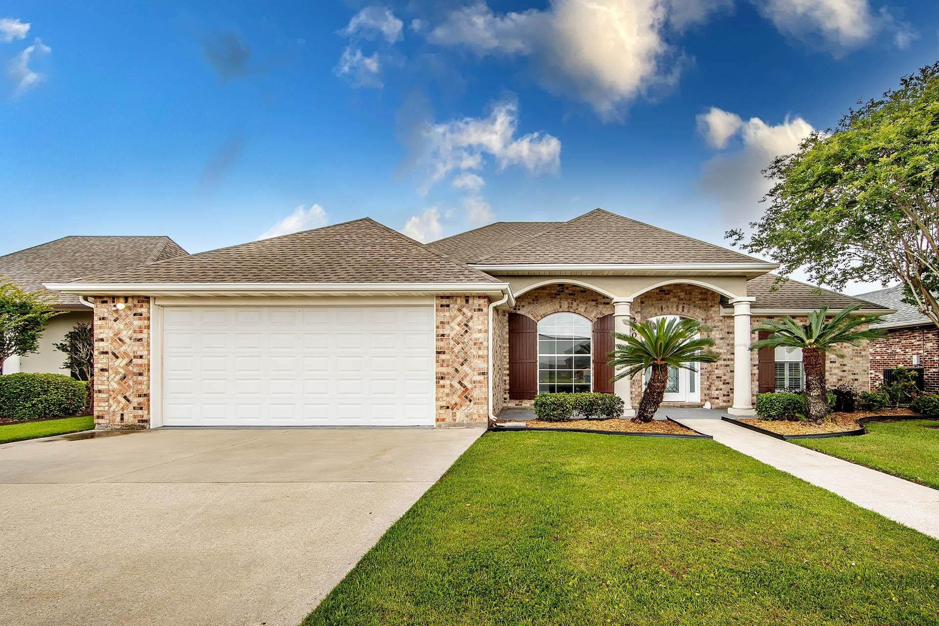 200 Lansdown Drive — photo