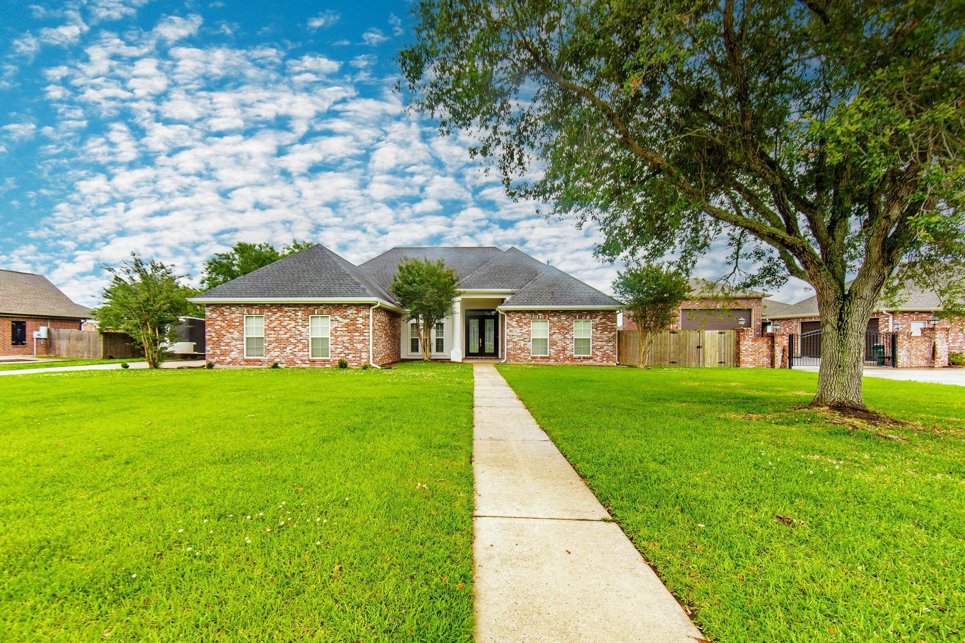 255 Lake Decade Ct — photo