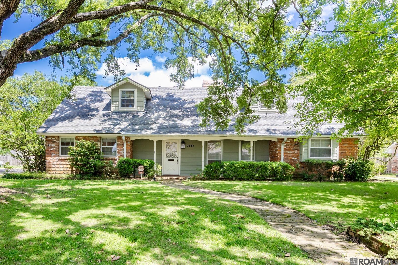1441 S Woodhaven Dr — photo