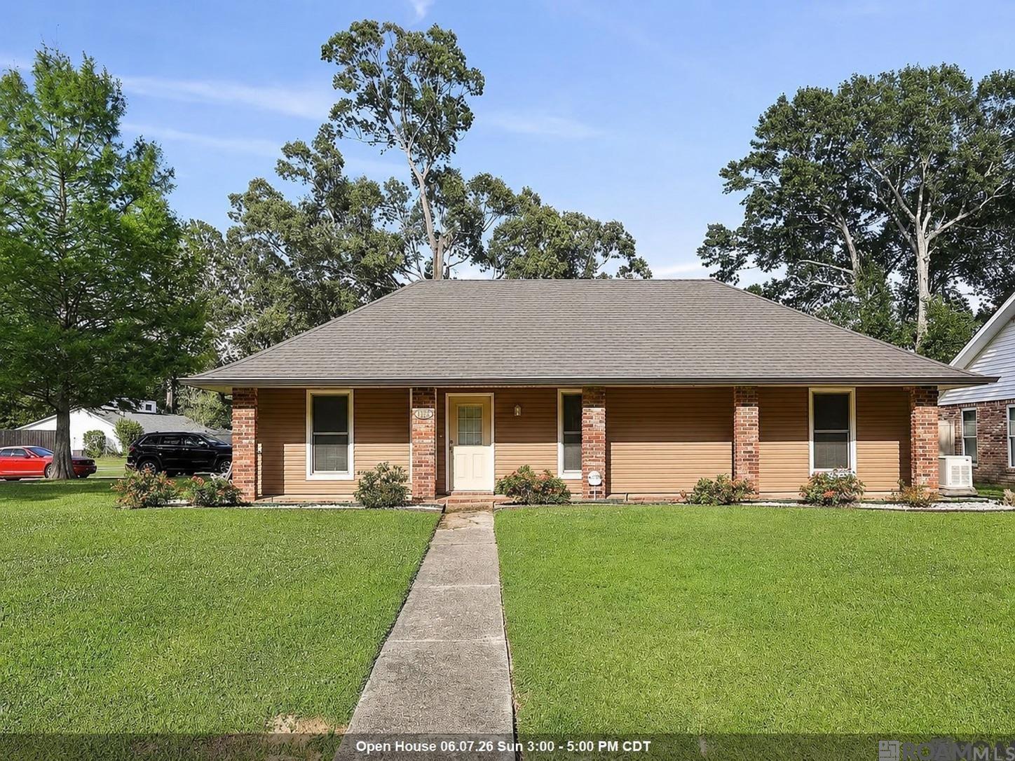5915 Cedar Creek Dr — photo