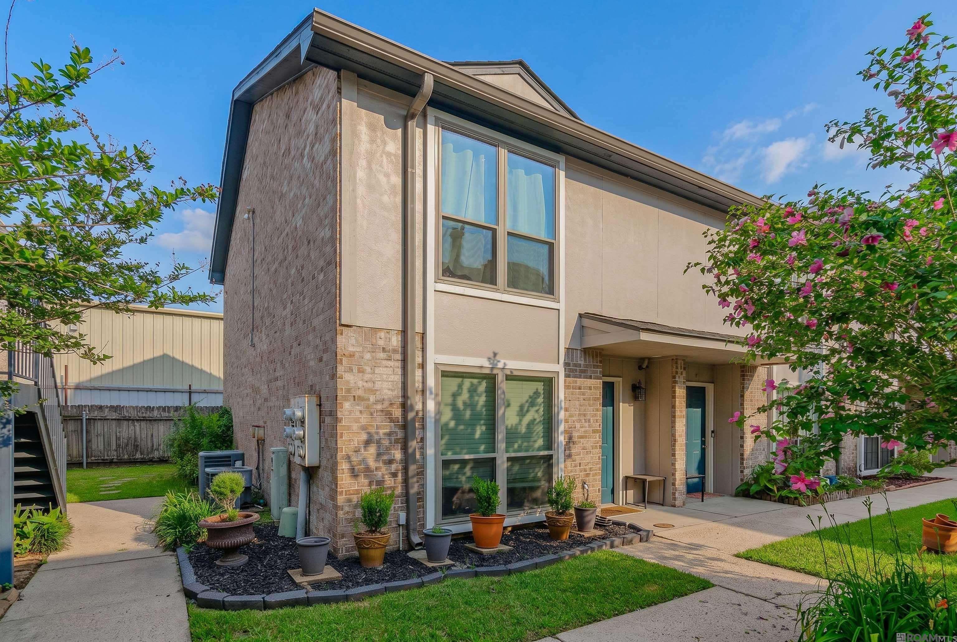2245 King Arthur Blvd #8B — photo