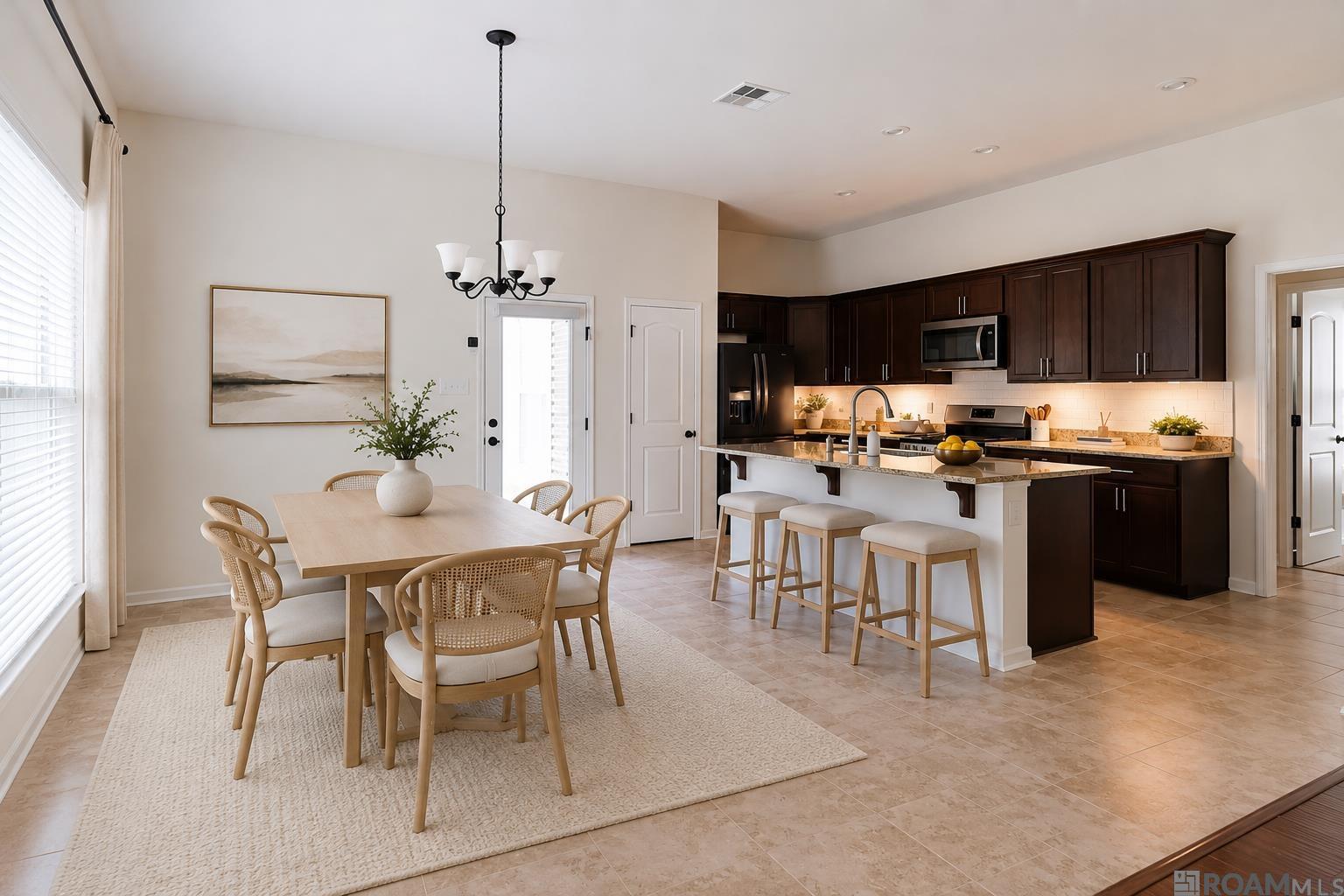 18341 Sunset Park Dr — photo