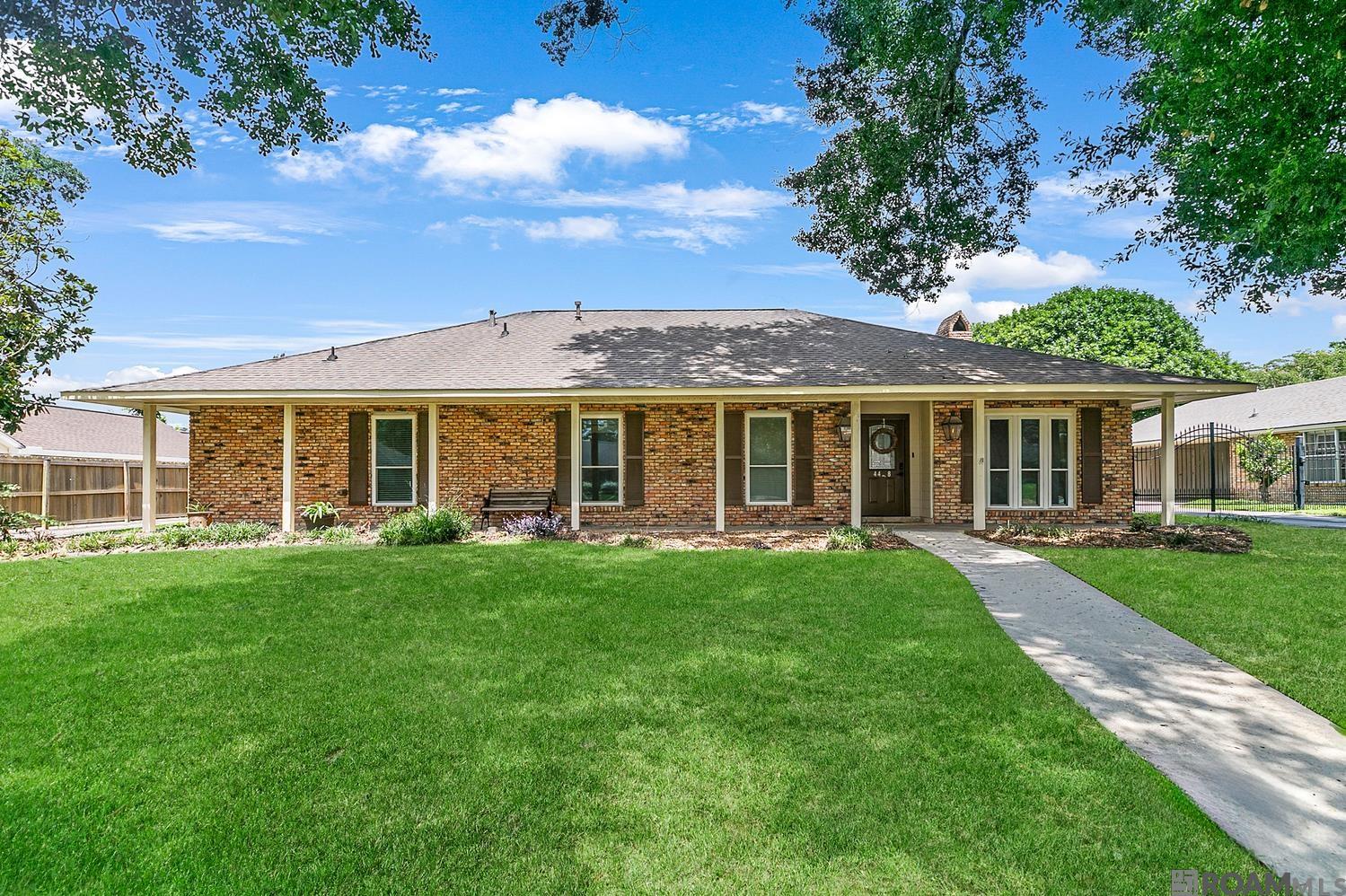 4438 Chelsea Dr — photo