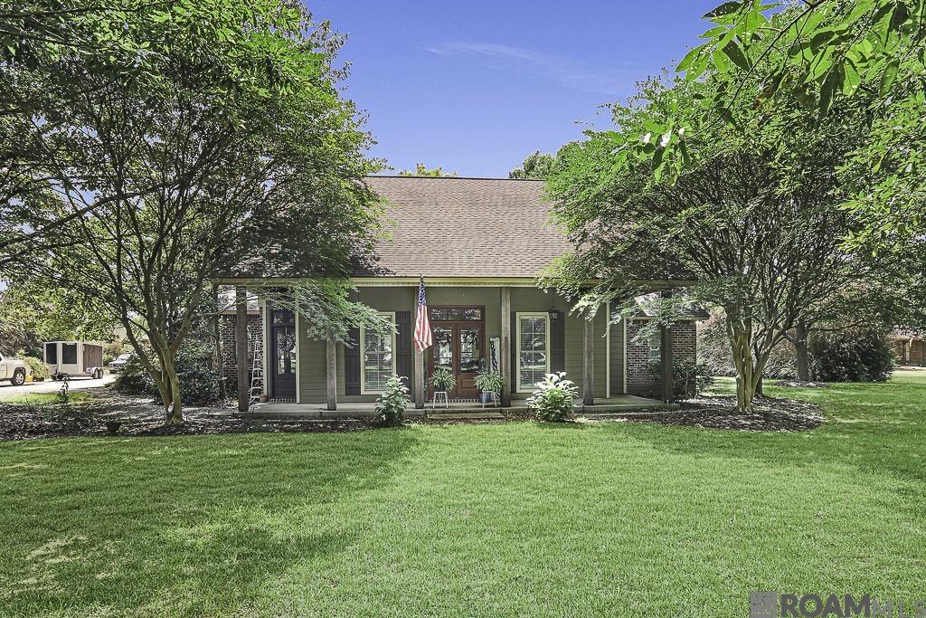 8567 Pin Oak Dr — photo