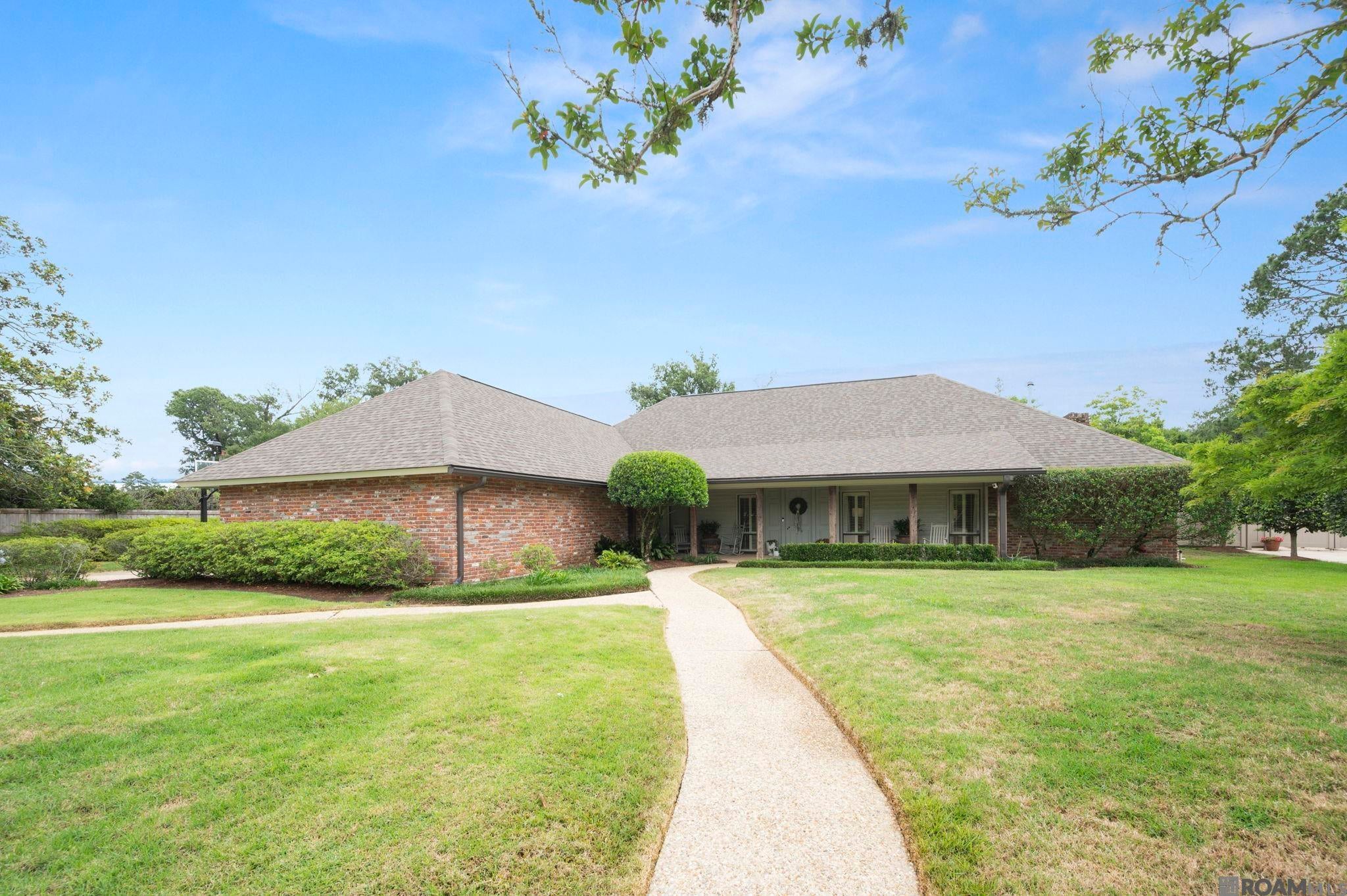 8792 W Fairway Dr — photo