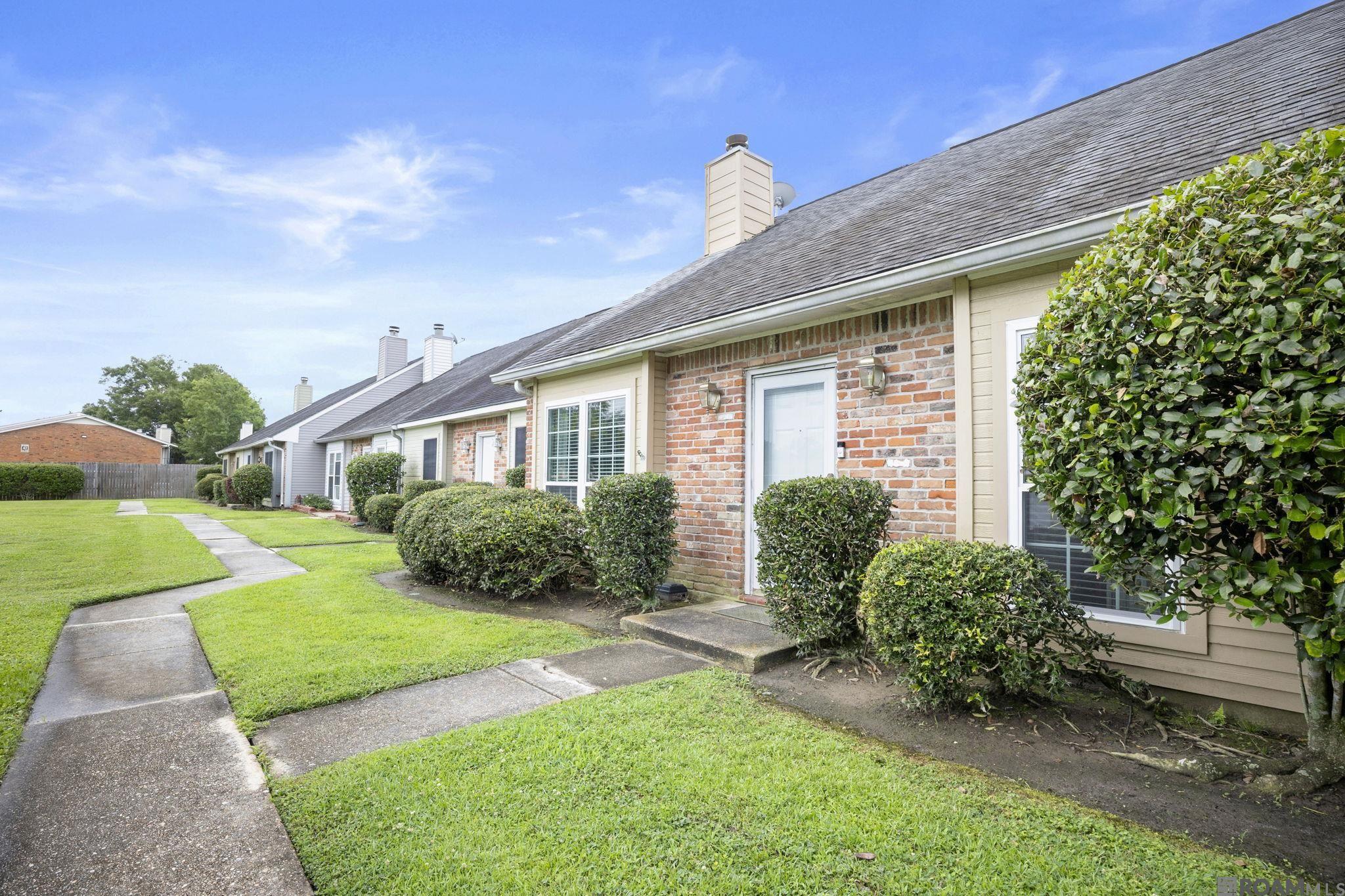 12441 Coursey Bl — photo