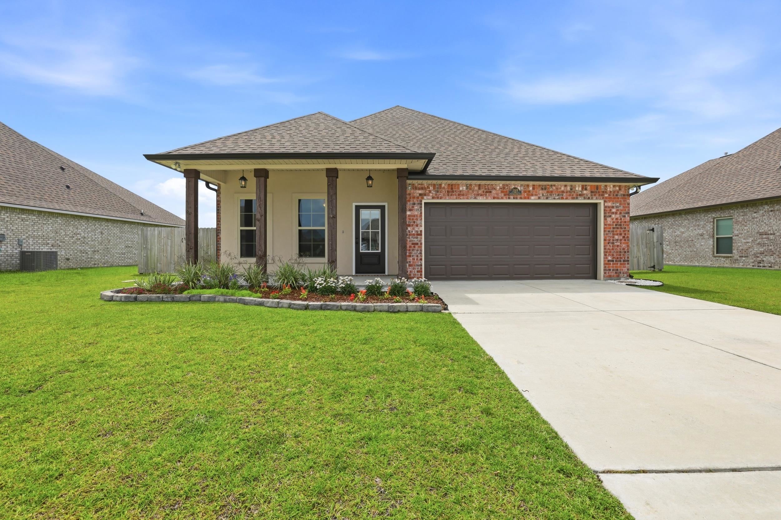 269 Pond Dr — photo