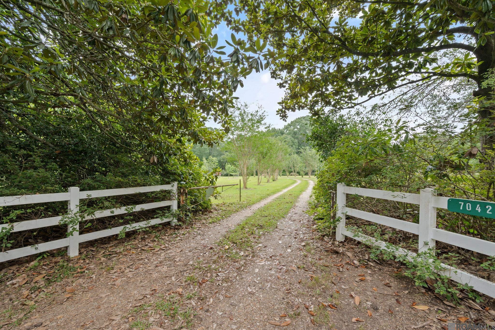 7042 Reed Road, St Francisville, LA 70775 — photo 2