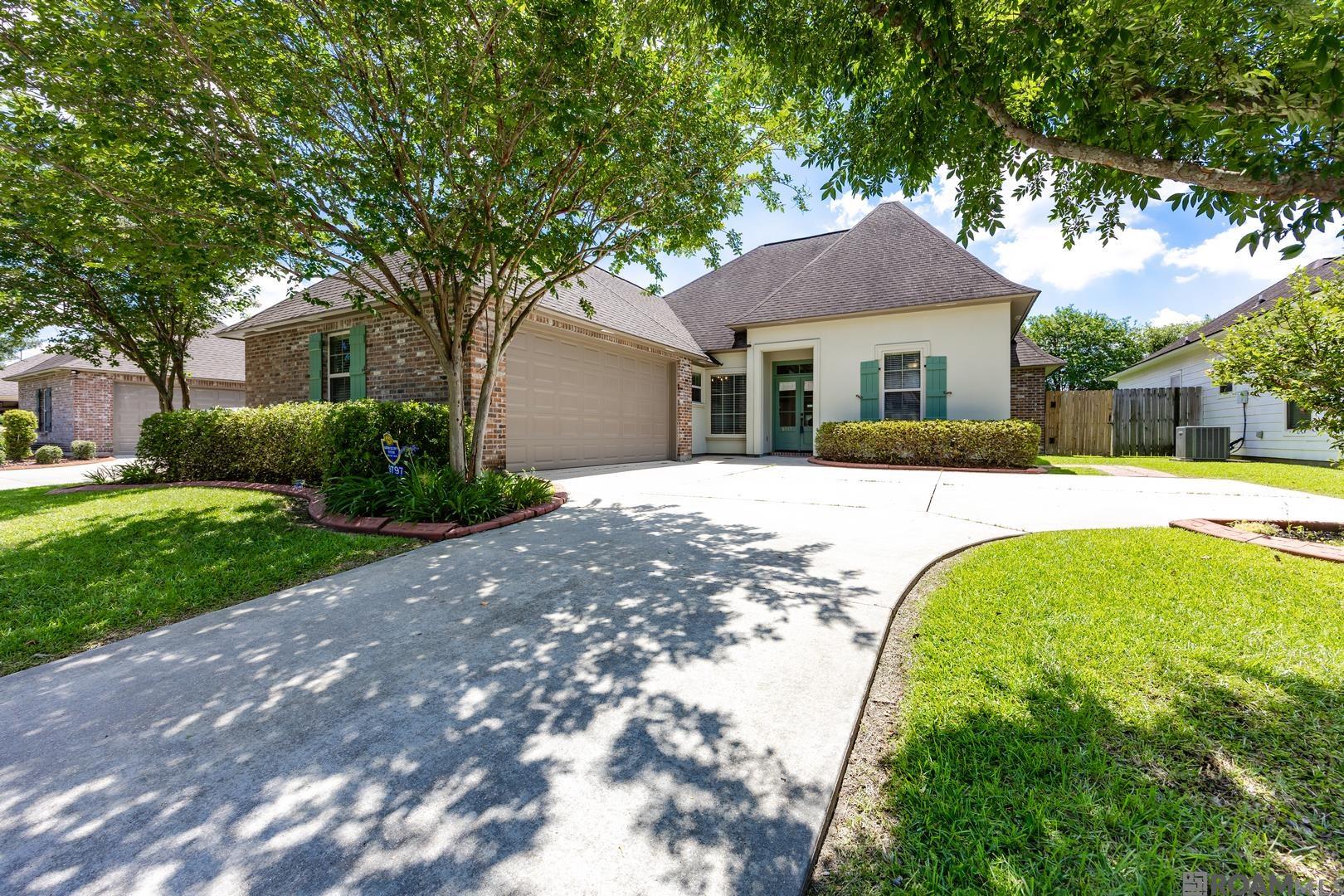9797 Market West Dr — photo