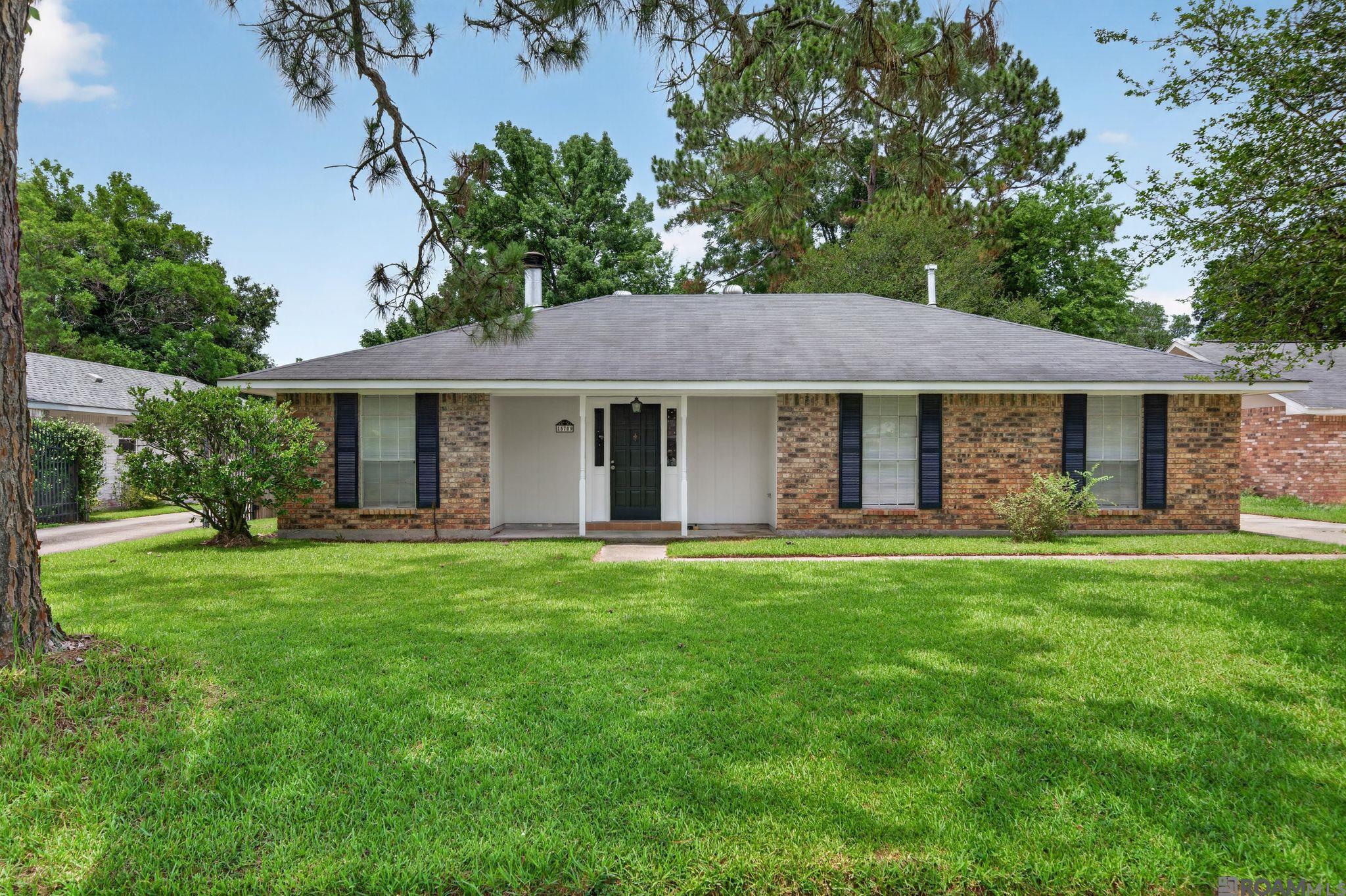 15709 Treasurer Ave — photo