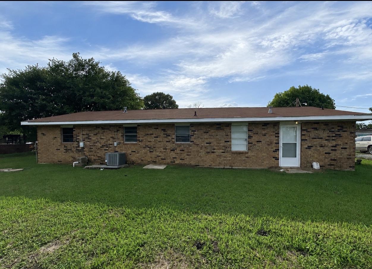 573 St Louis Street, Raceland, LA 70394 — photo 2