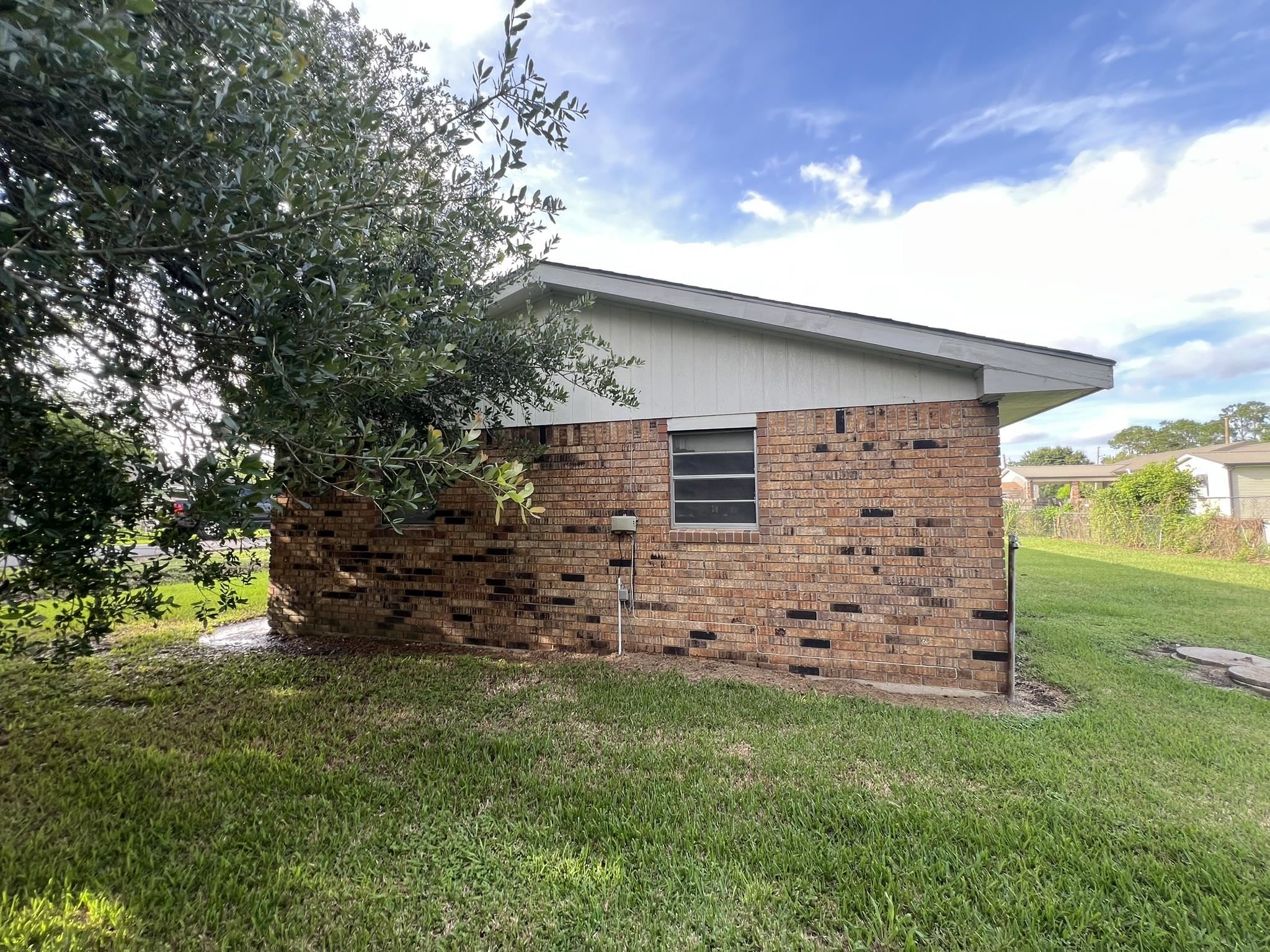 573 St Louis Street, Raceland, LA 70394 — photo 3