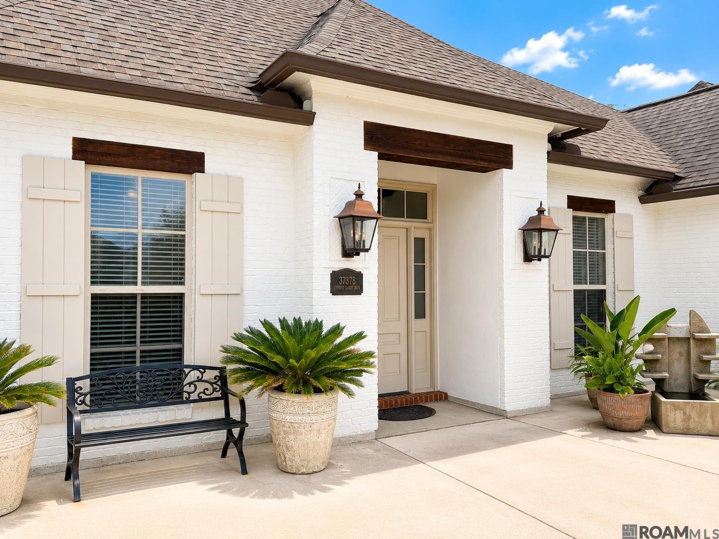 37378 Cypress Hollow Ave — photo