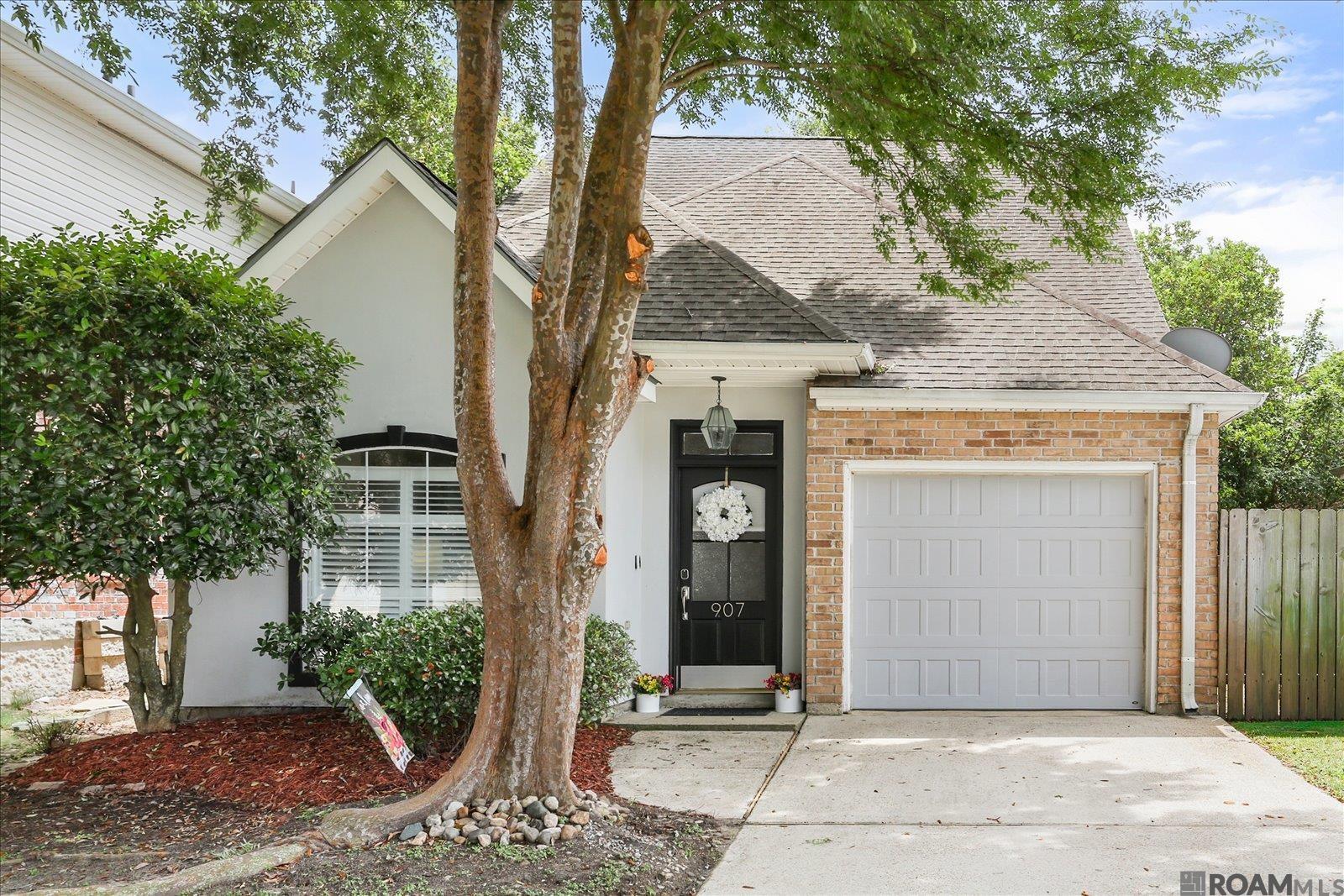 907 Saint Julien Drive — photo