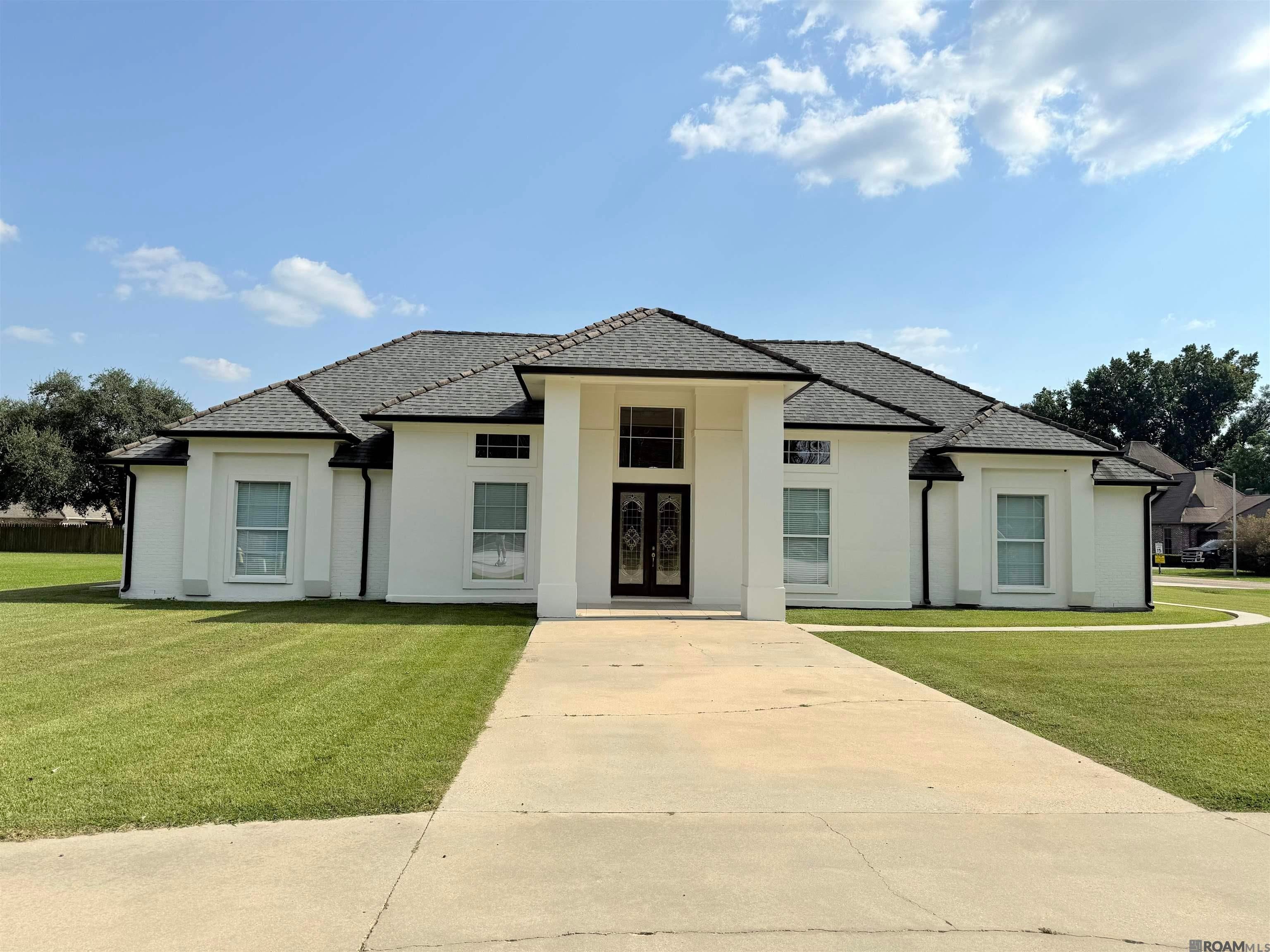 2422 D Anse Broussard Hwy — photo