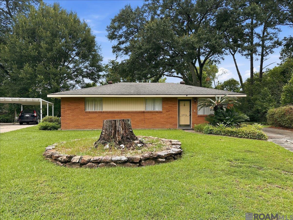 4034 N Maiden Dr — photo