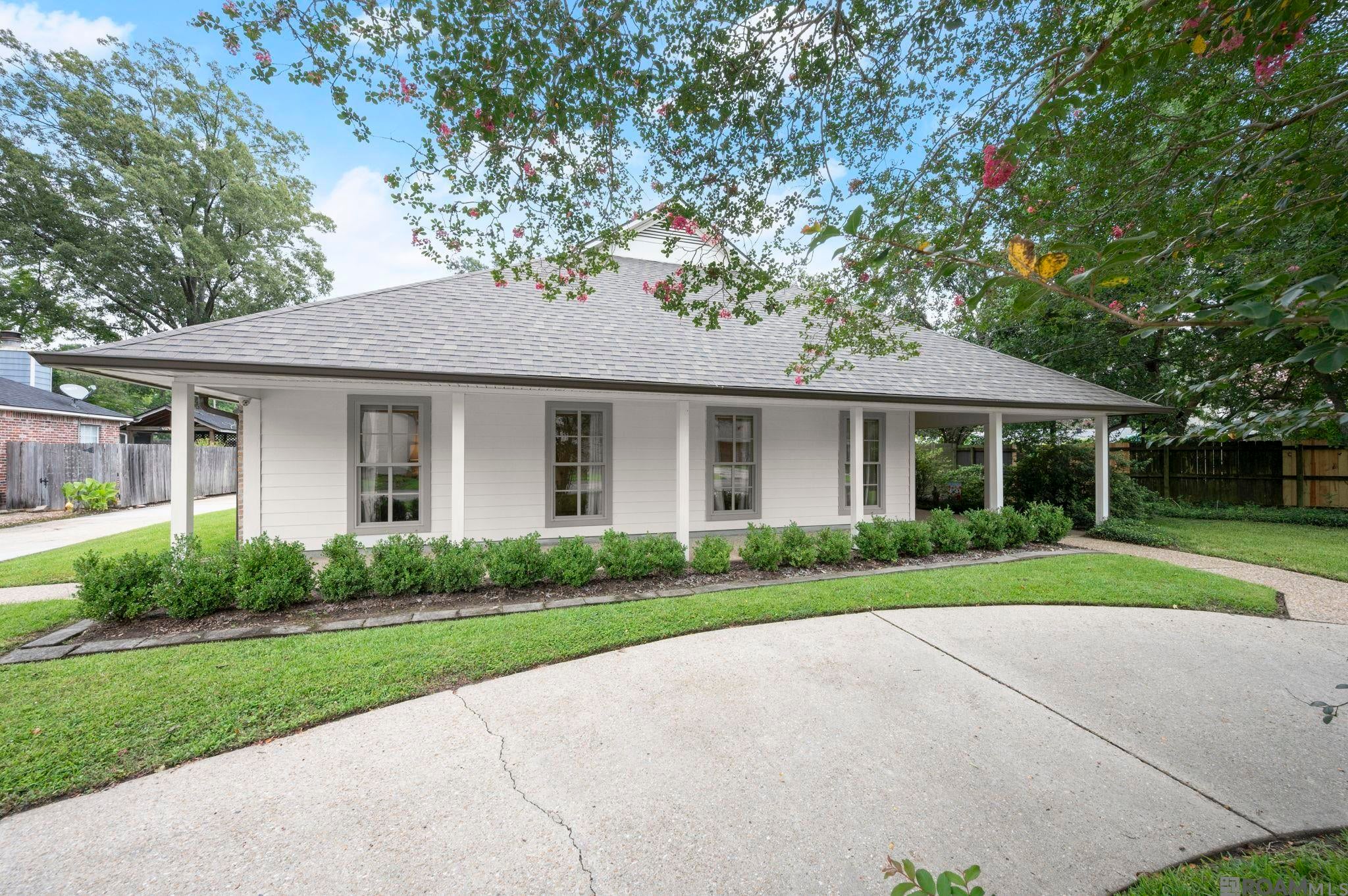 2109 Fairway Dr — photo