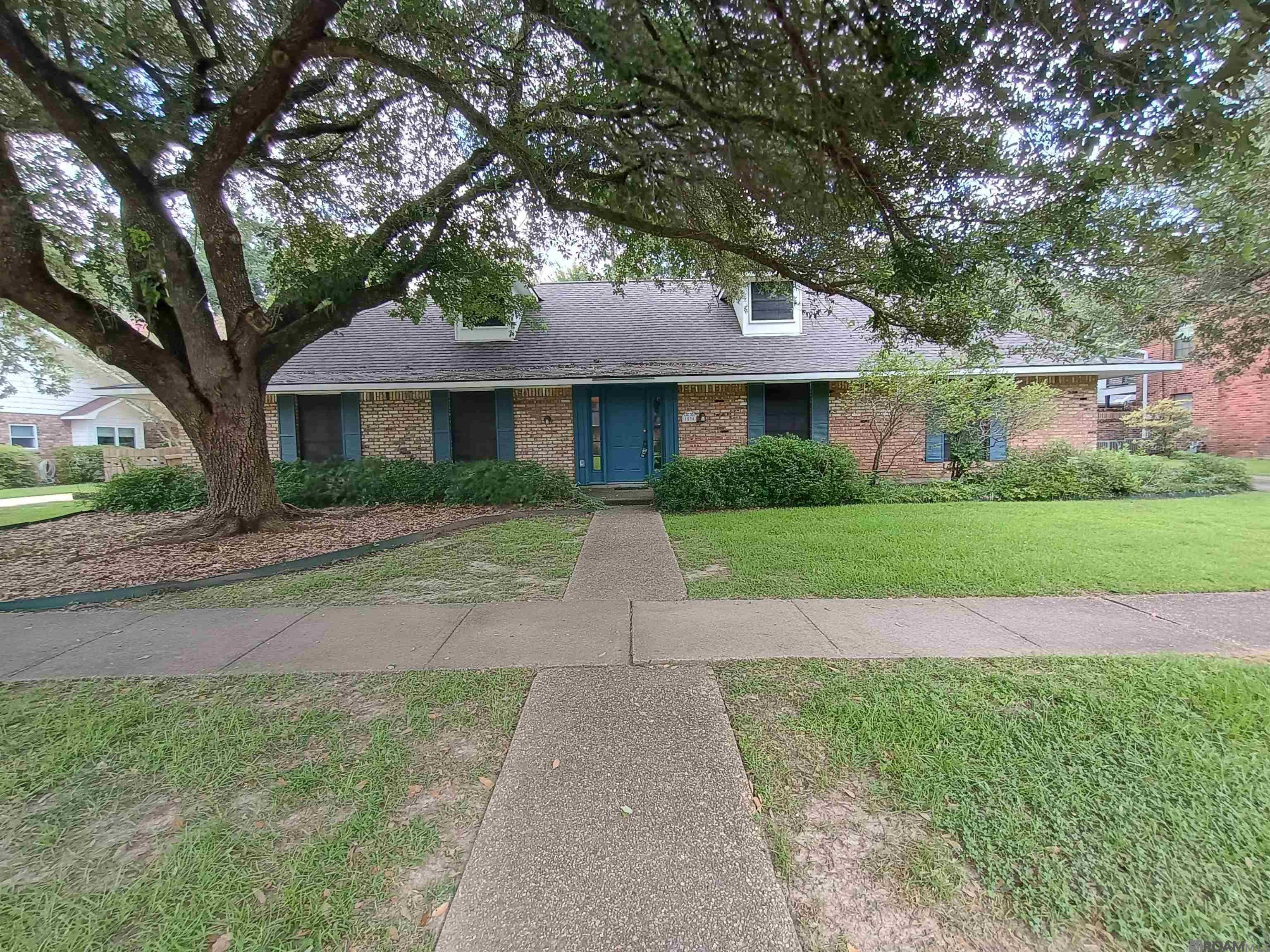 1534 Leycester Dr — photo