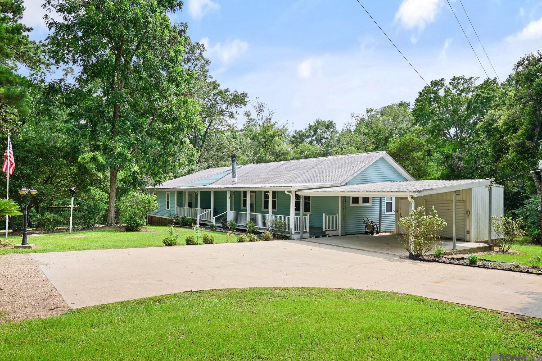 8801 Island Rd — photo