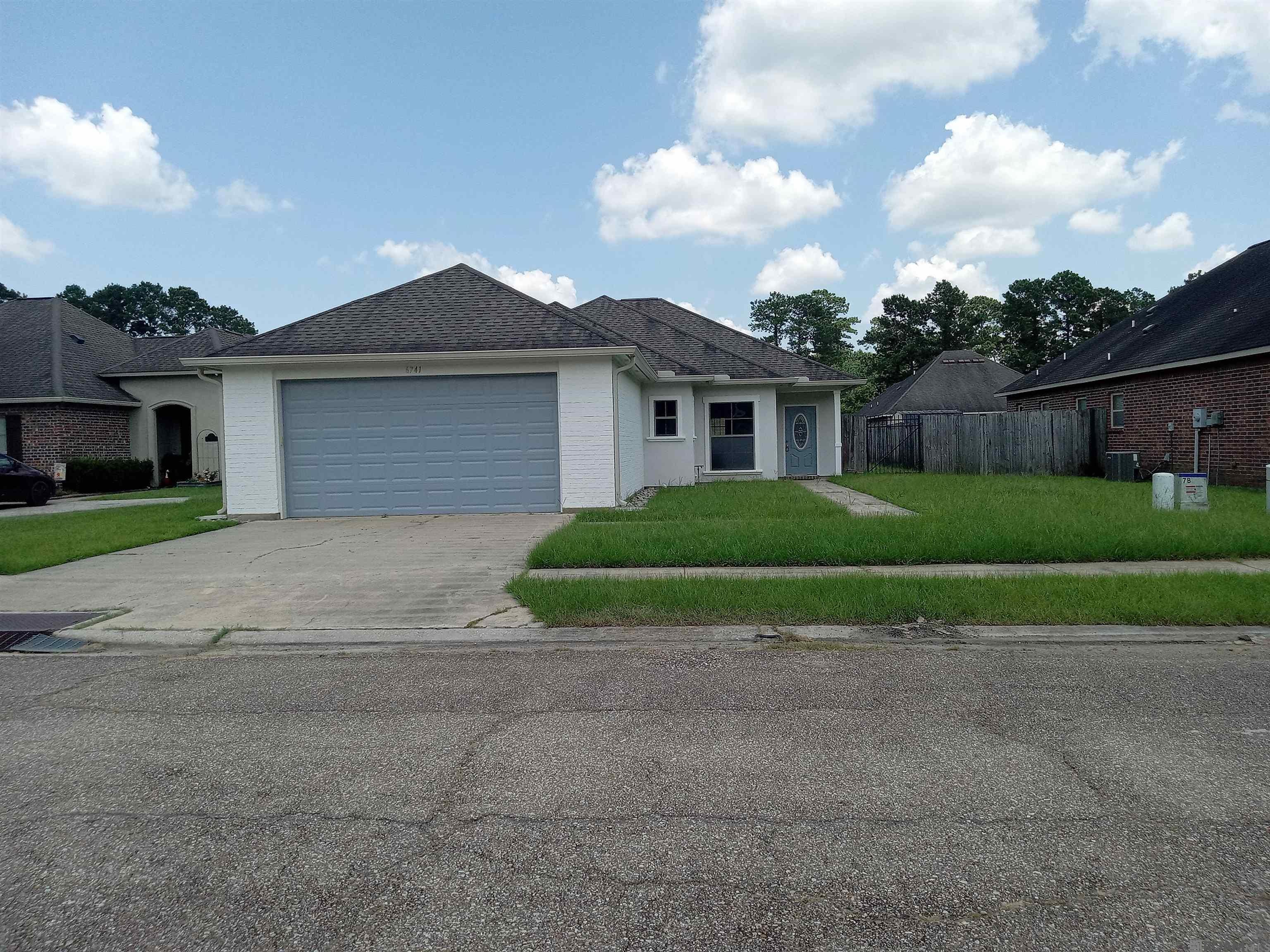 6741 Silver Springs Dr — photo
