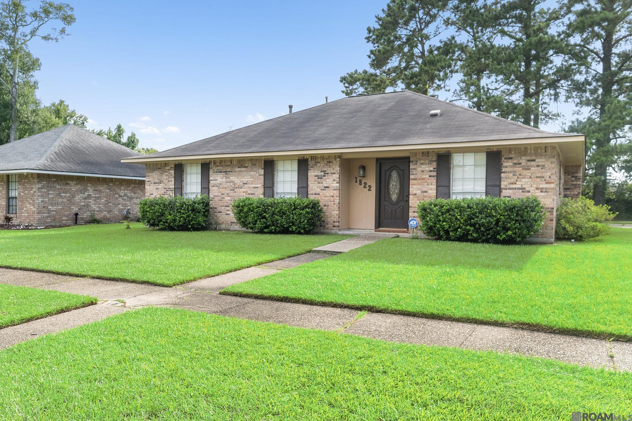 1822 W Marsden Pl — photo