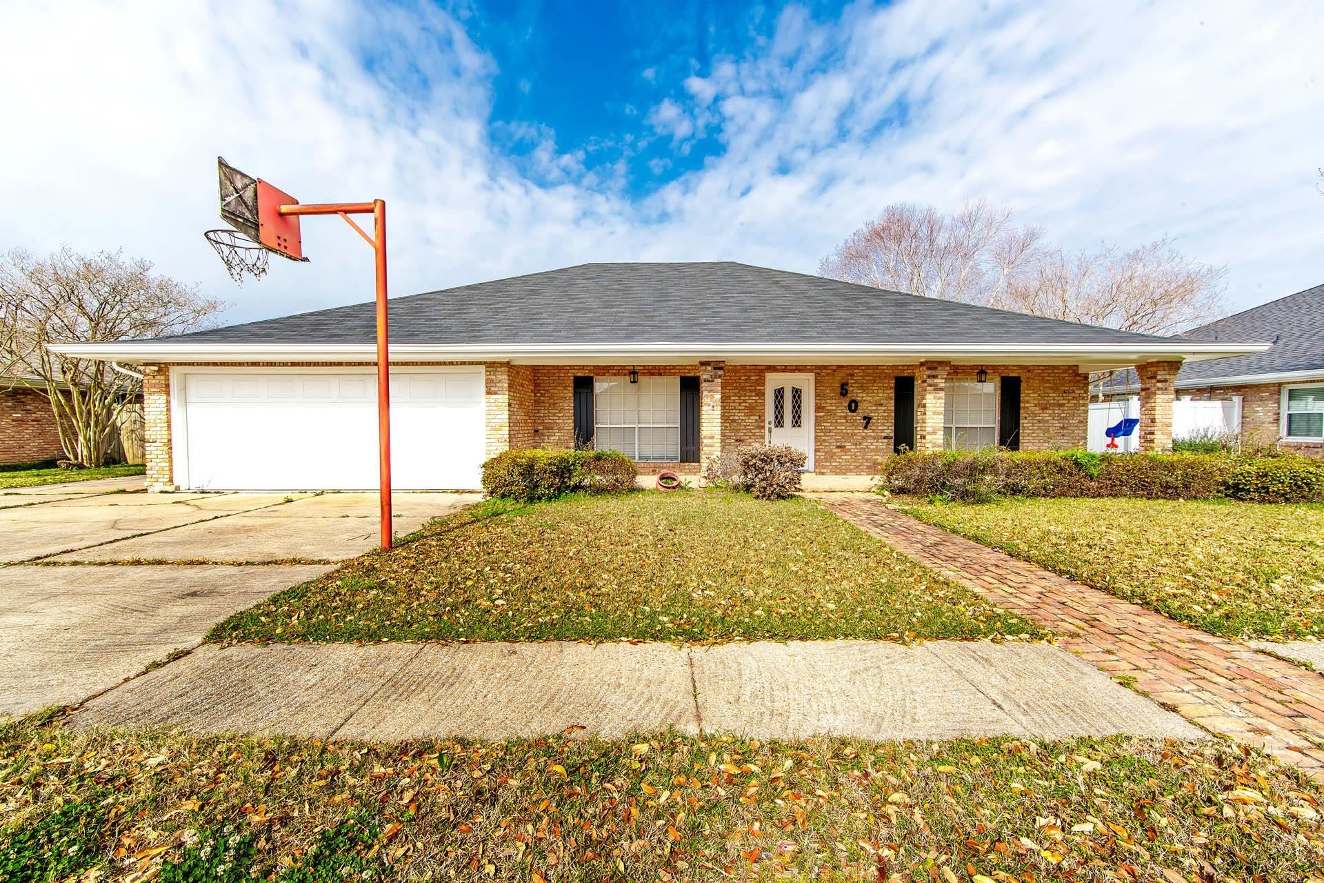 507 Summerfield Dr — photo