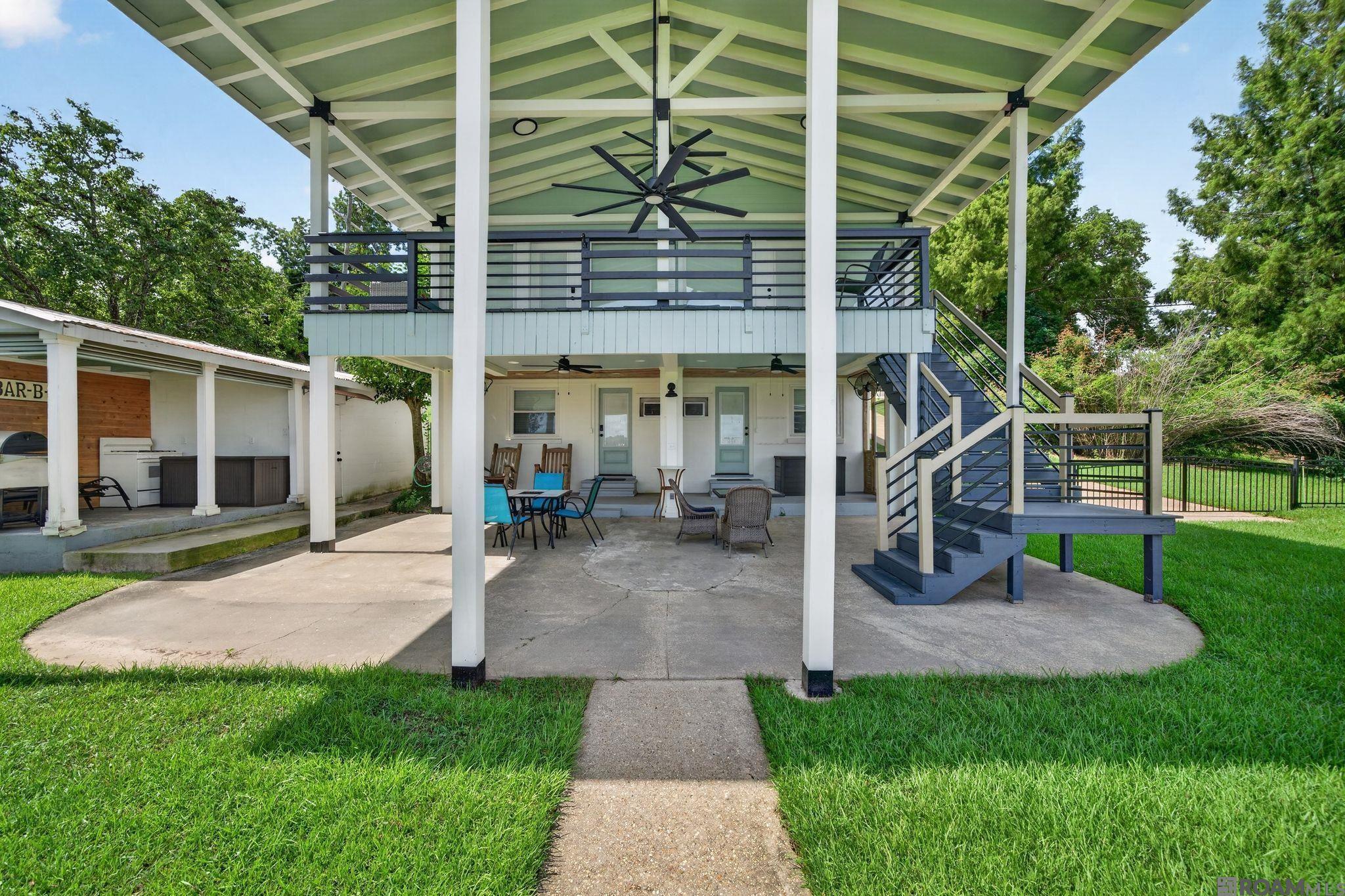 10303 Island Dr — photo
