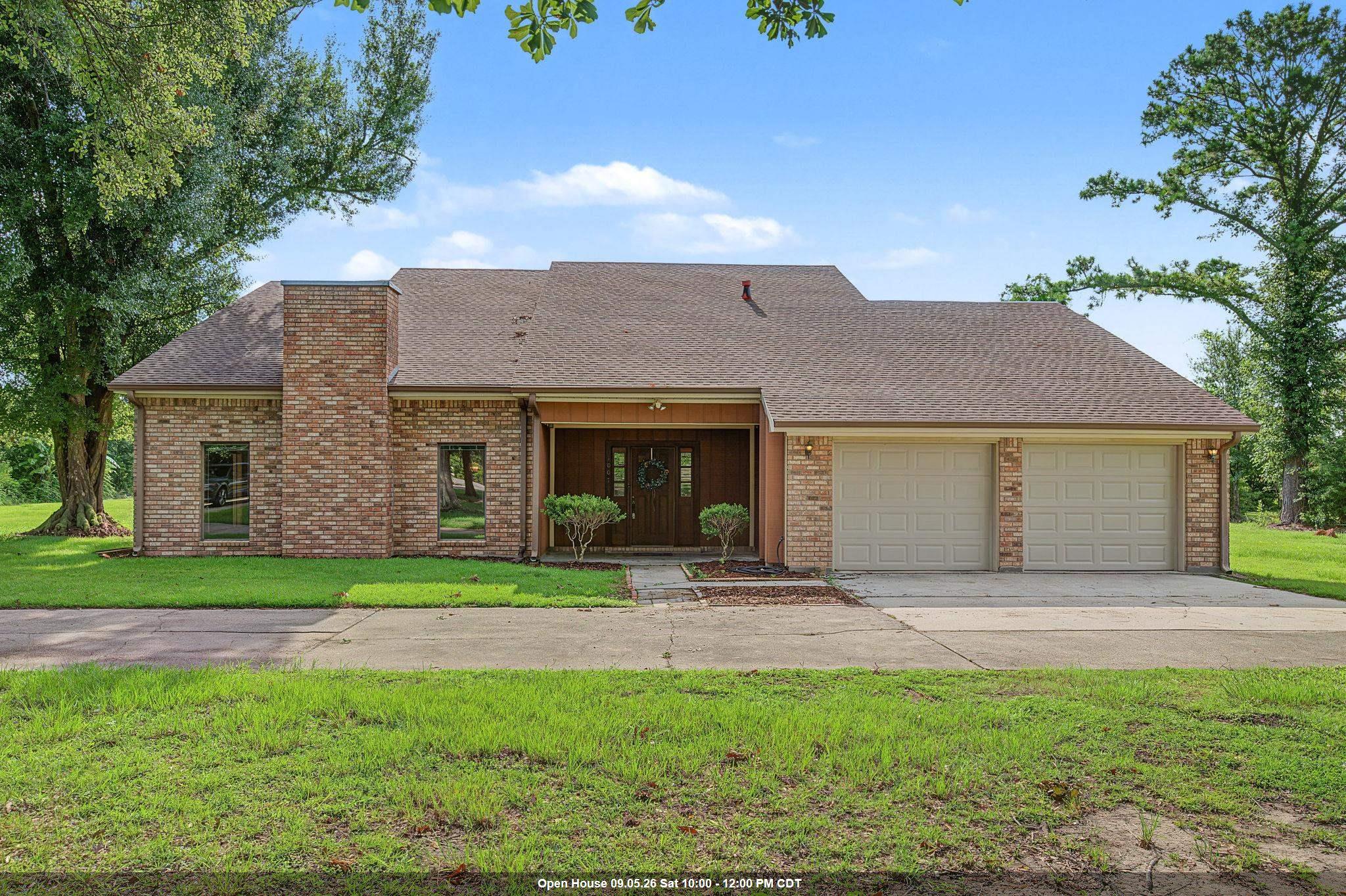 1007 Highway 55 — photo