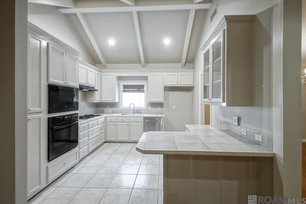 15305 High Woods — photo