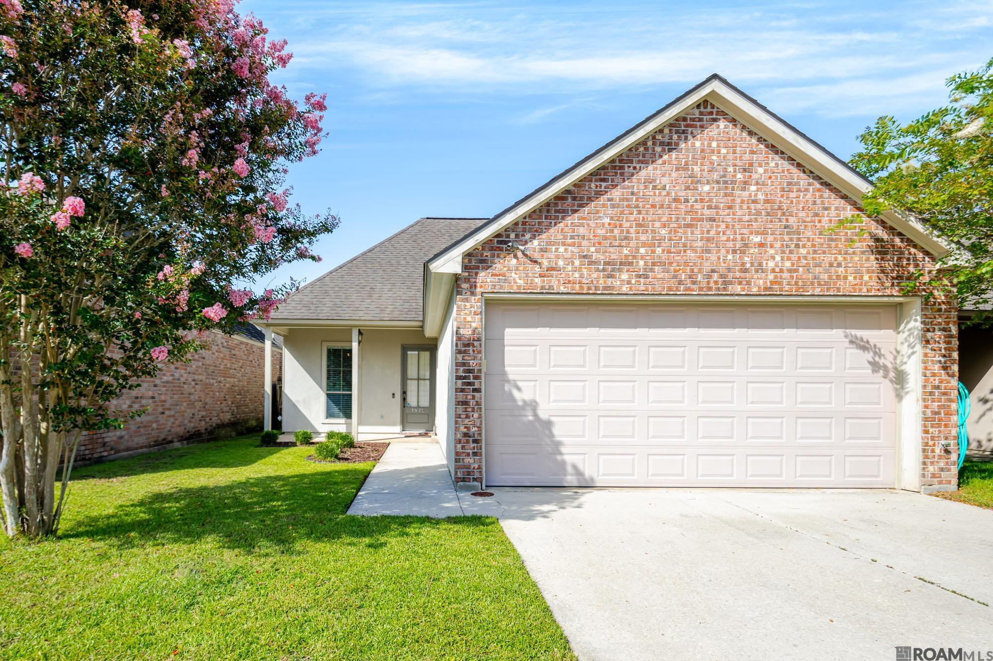 7975 Seville Ct — photo