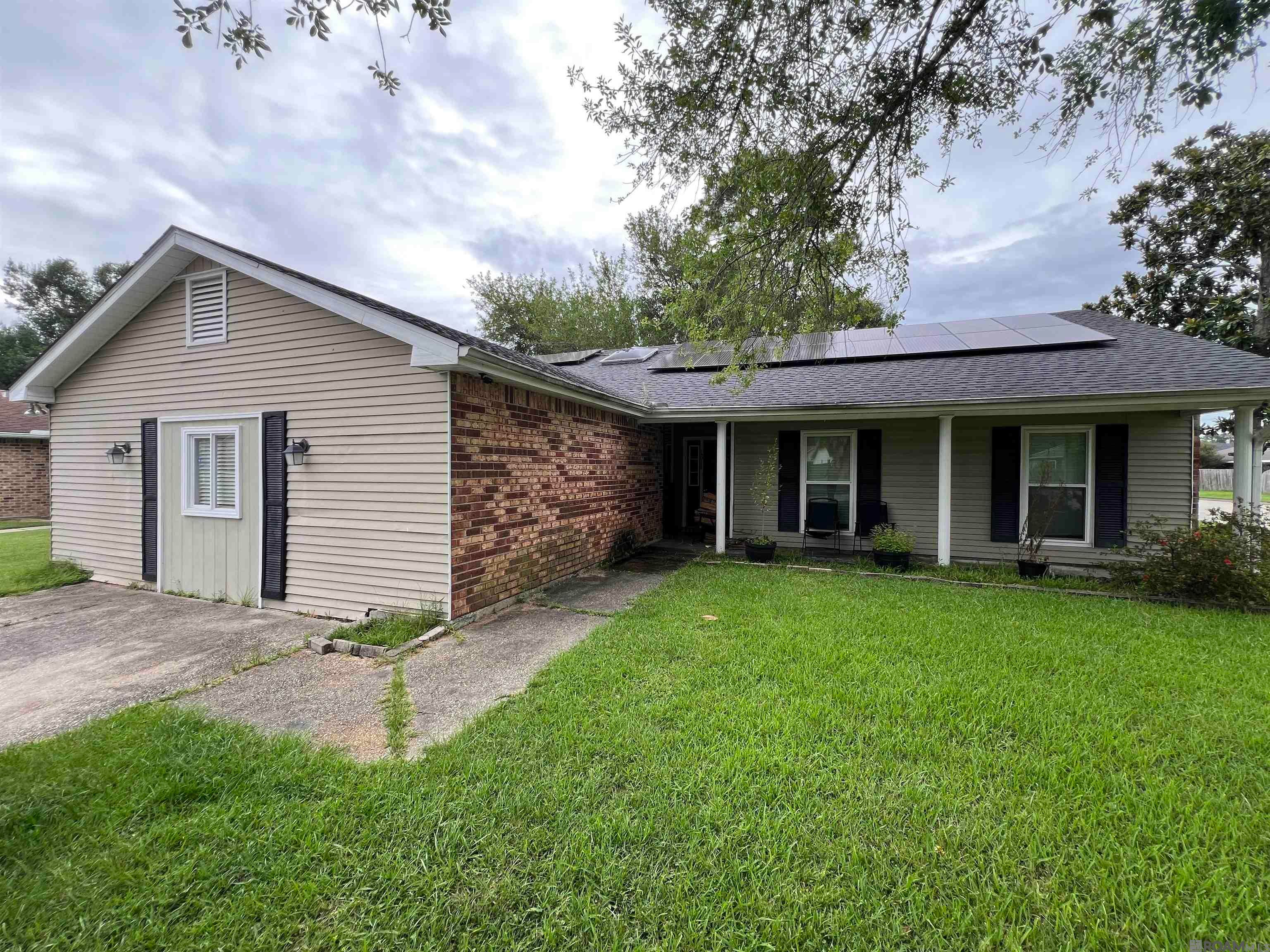 1511 Admiral Nelson Drive — photo