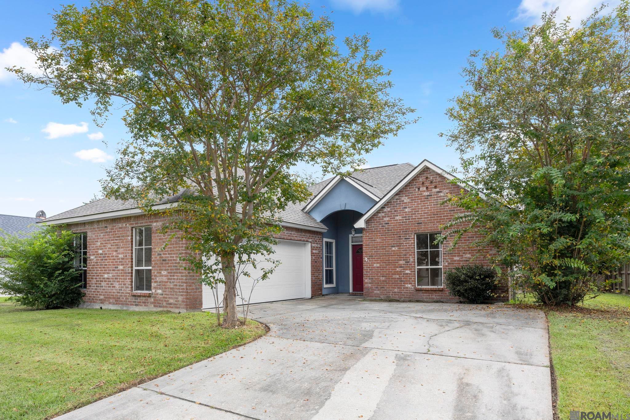 313 Allan Dr — photo