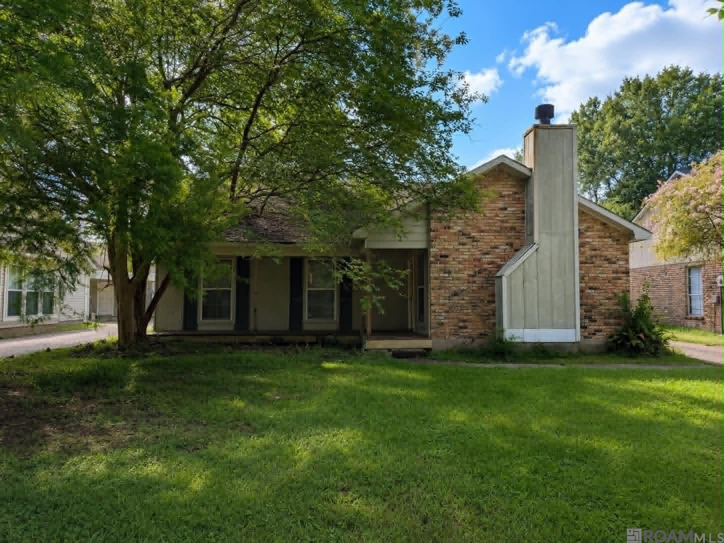7356 Quorum Dr — photo